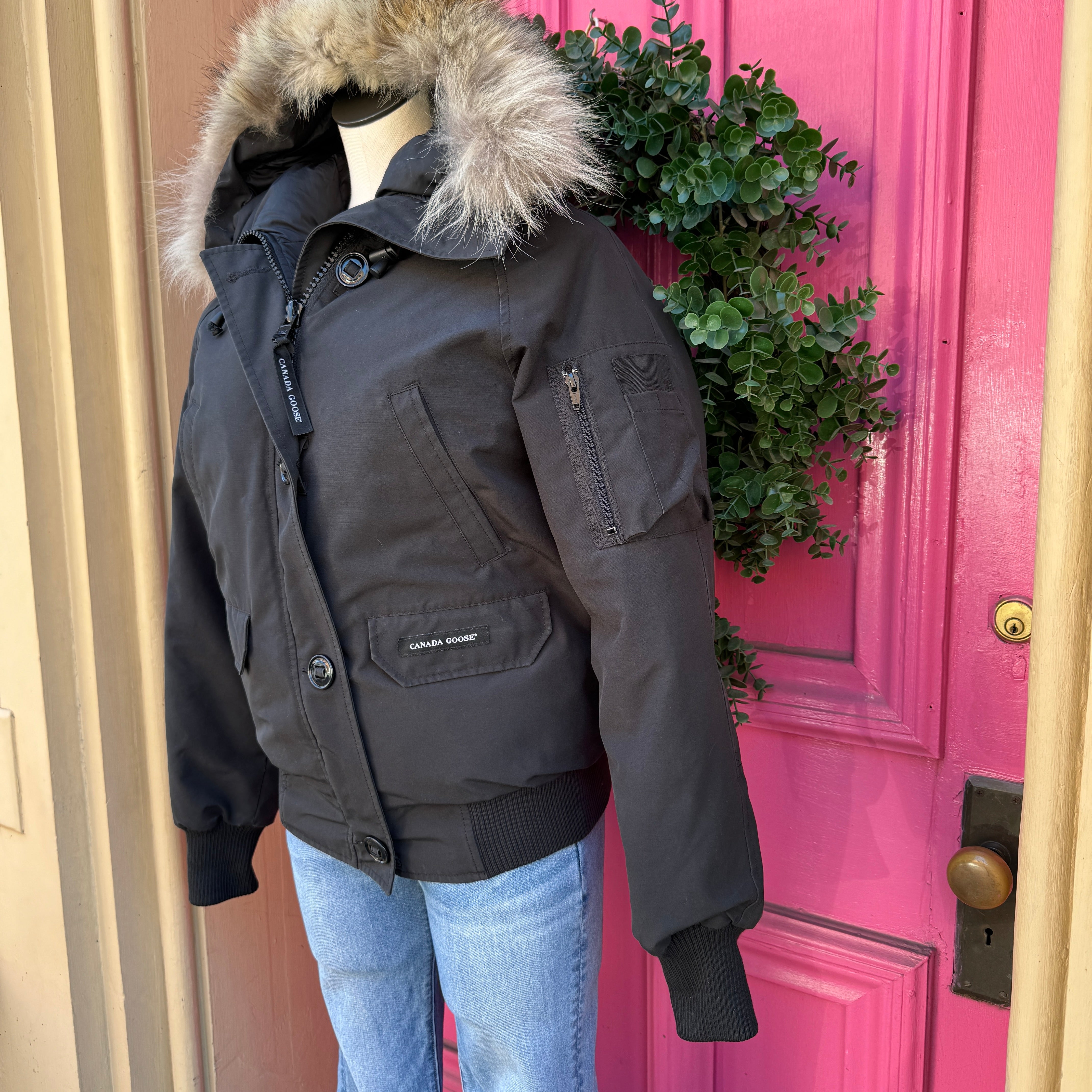 Canada Goose black Chilliwack bomber Heritage jacket size M retail $1575 **as is**