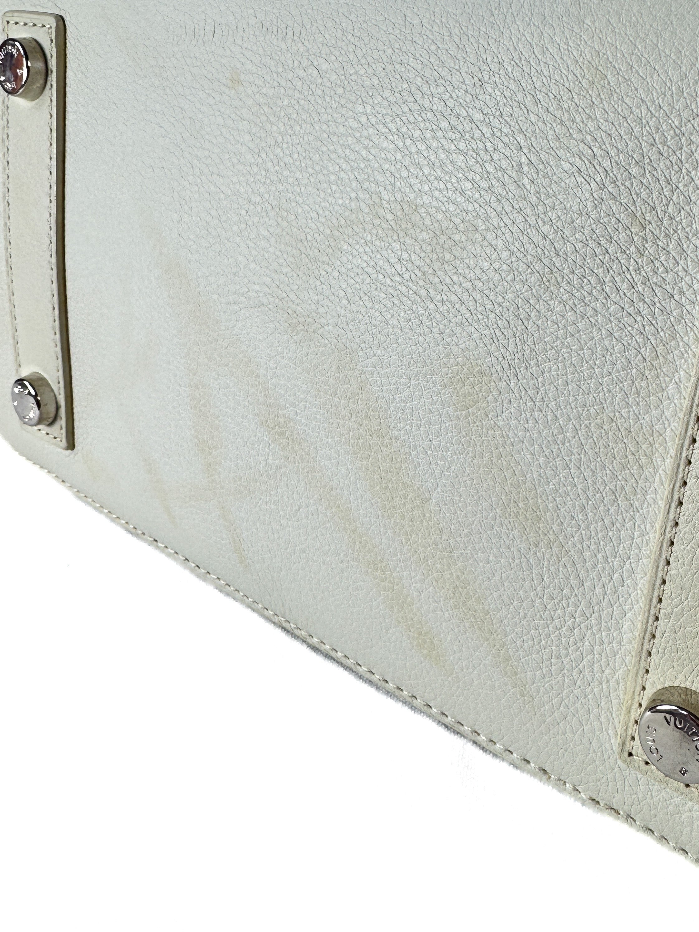 Louis Vuitton white leather mesh Lockit FO0162