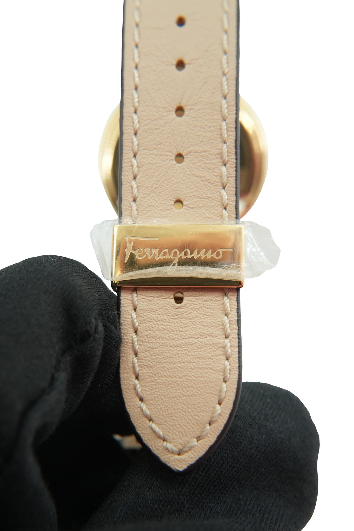 Salvatore Ferragamo beige Buckle watch FG5 BOX