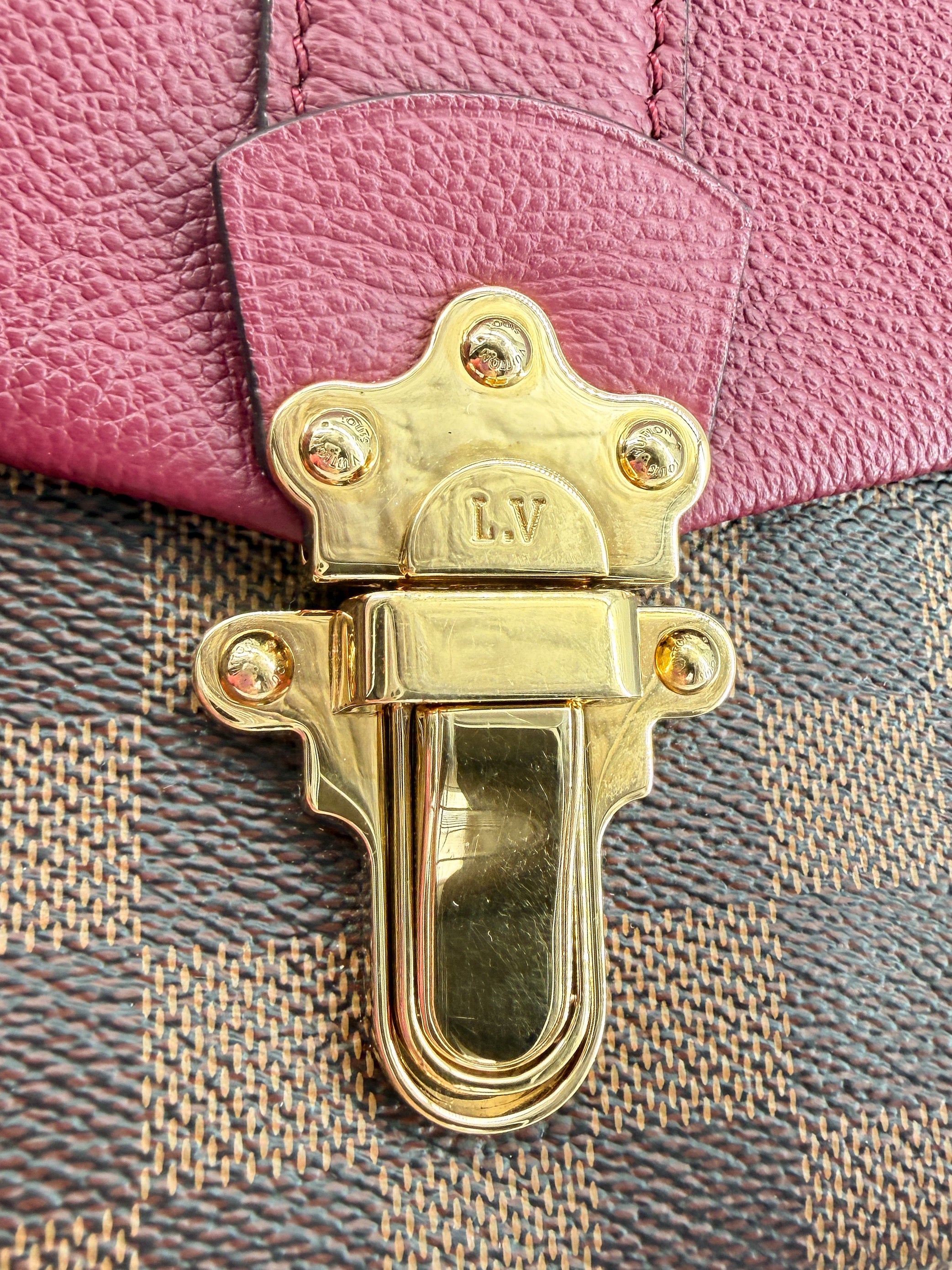 Louis Vuitton Clapton Handbag Damier and Leather PM SA1128