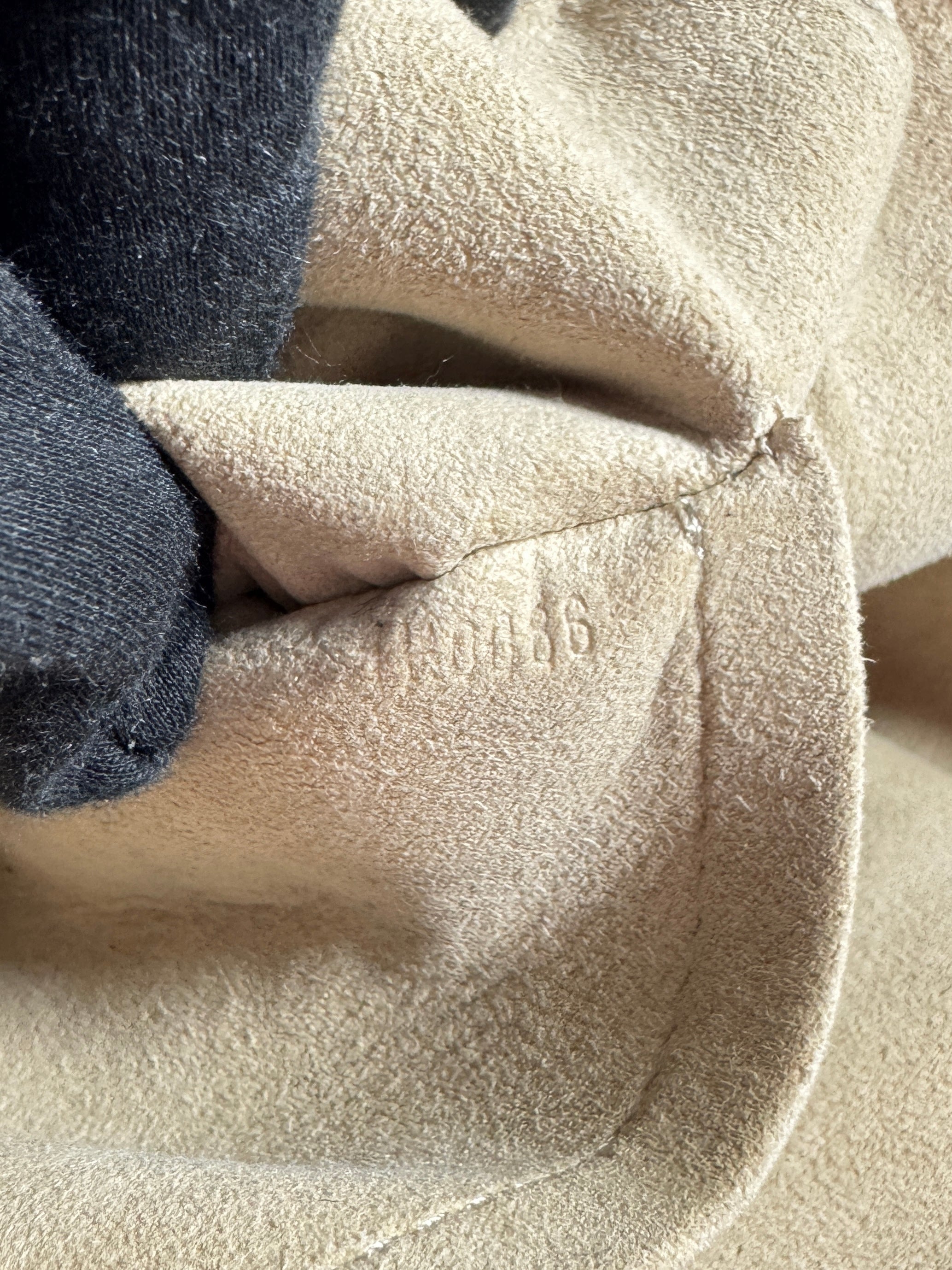 Louis Vuitton monogram Manhattan PM TH0086