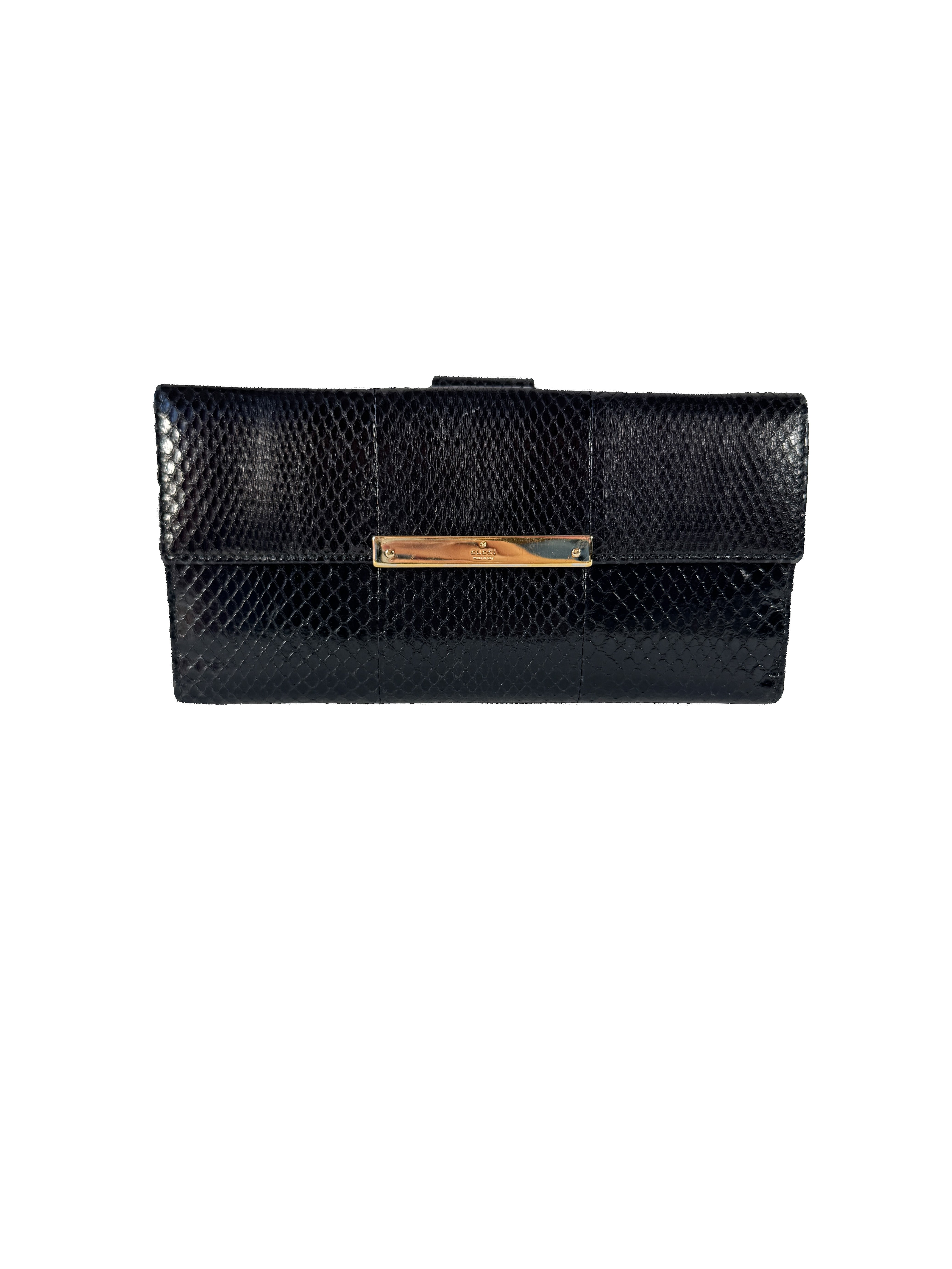 Gucci black embossed leather wallet 2067