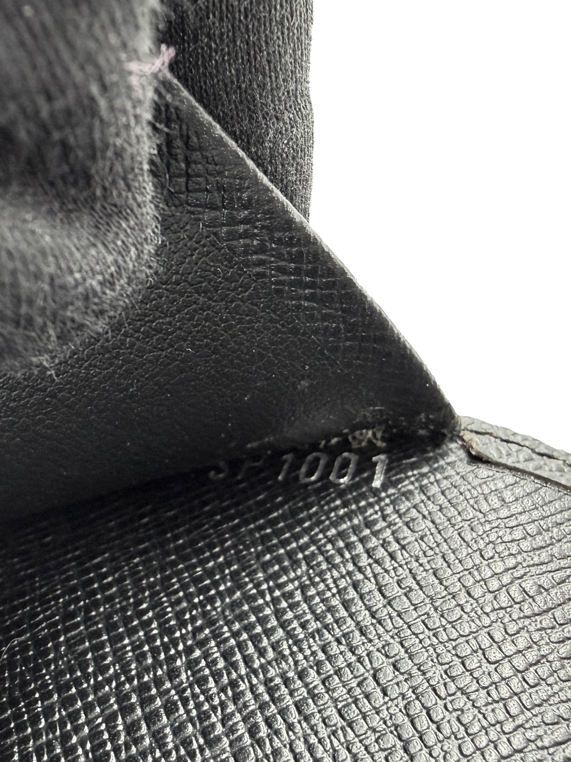 Louis Vuitton black Taiga leather medium ring agenda SP1001