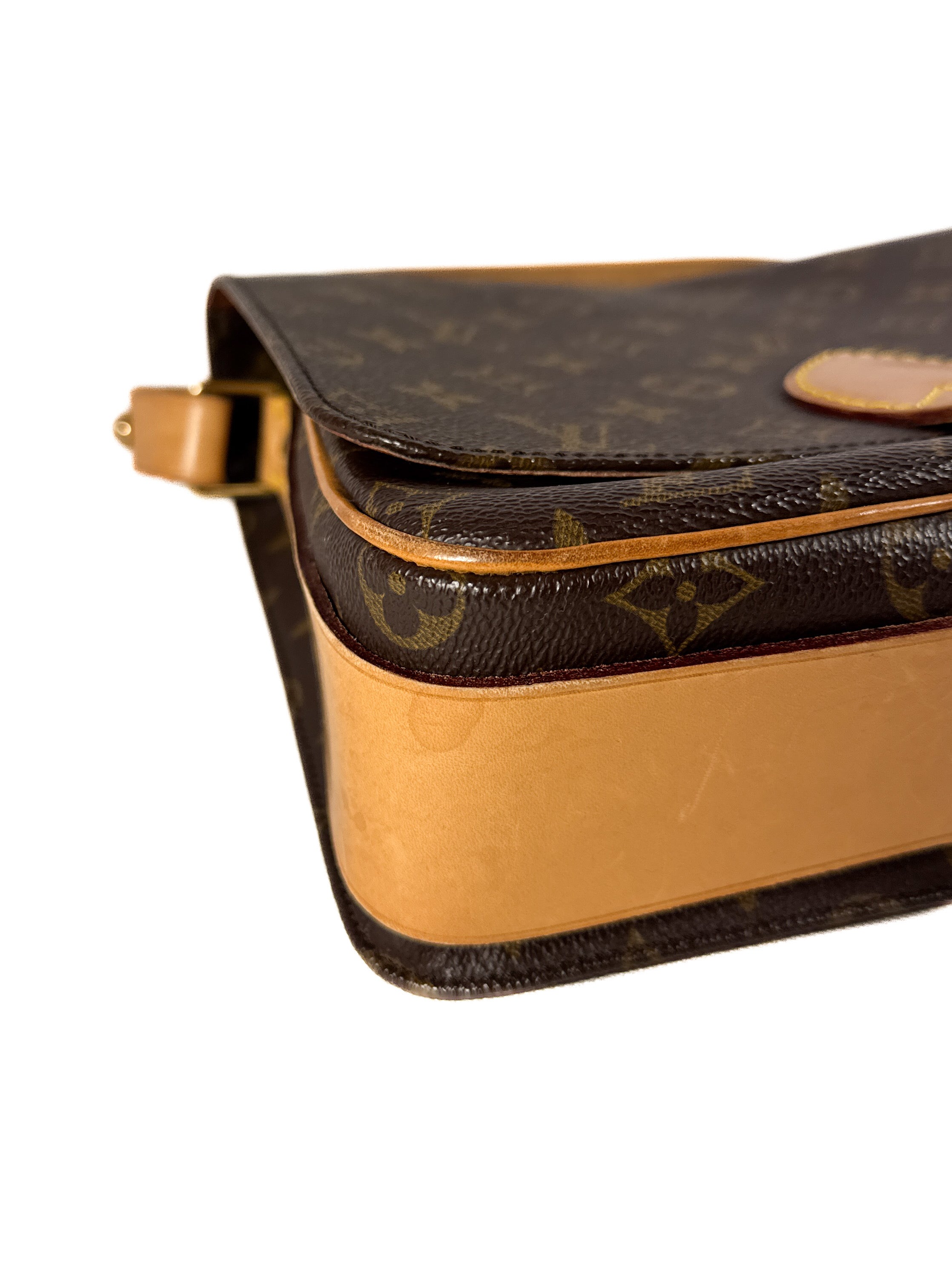 Louis Vuitton monogram vintage Cartouchiere GM