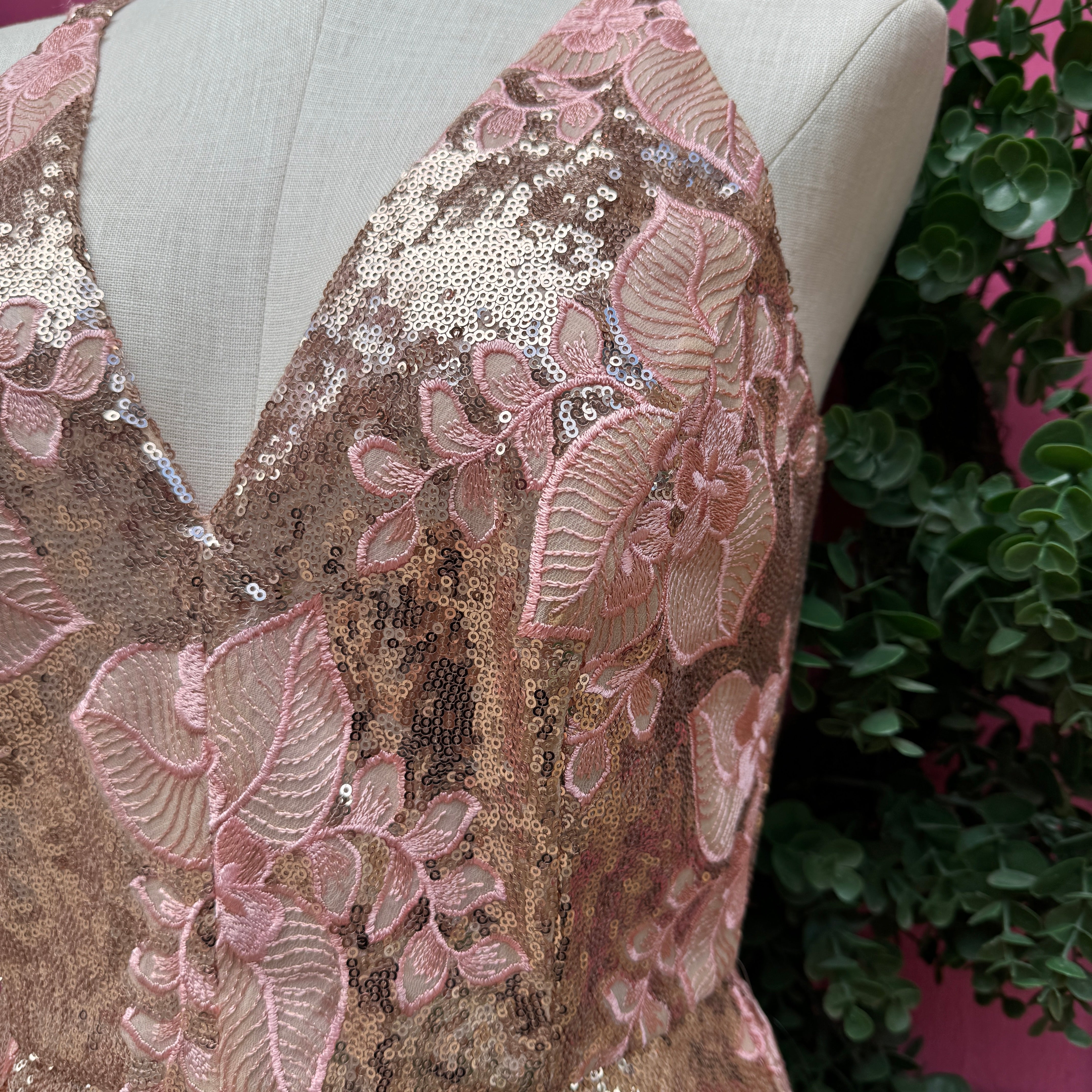 Dress the Population pink gold sequined tank dress size M NWT