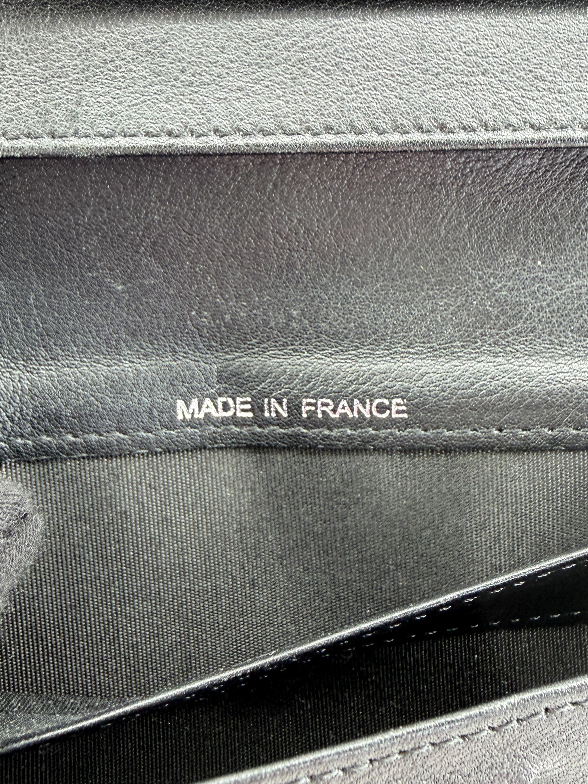 Chanel black patent leather CC brilliant quilted flap wallet 13744381