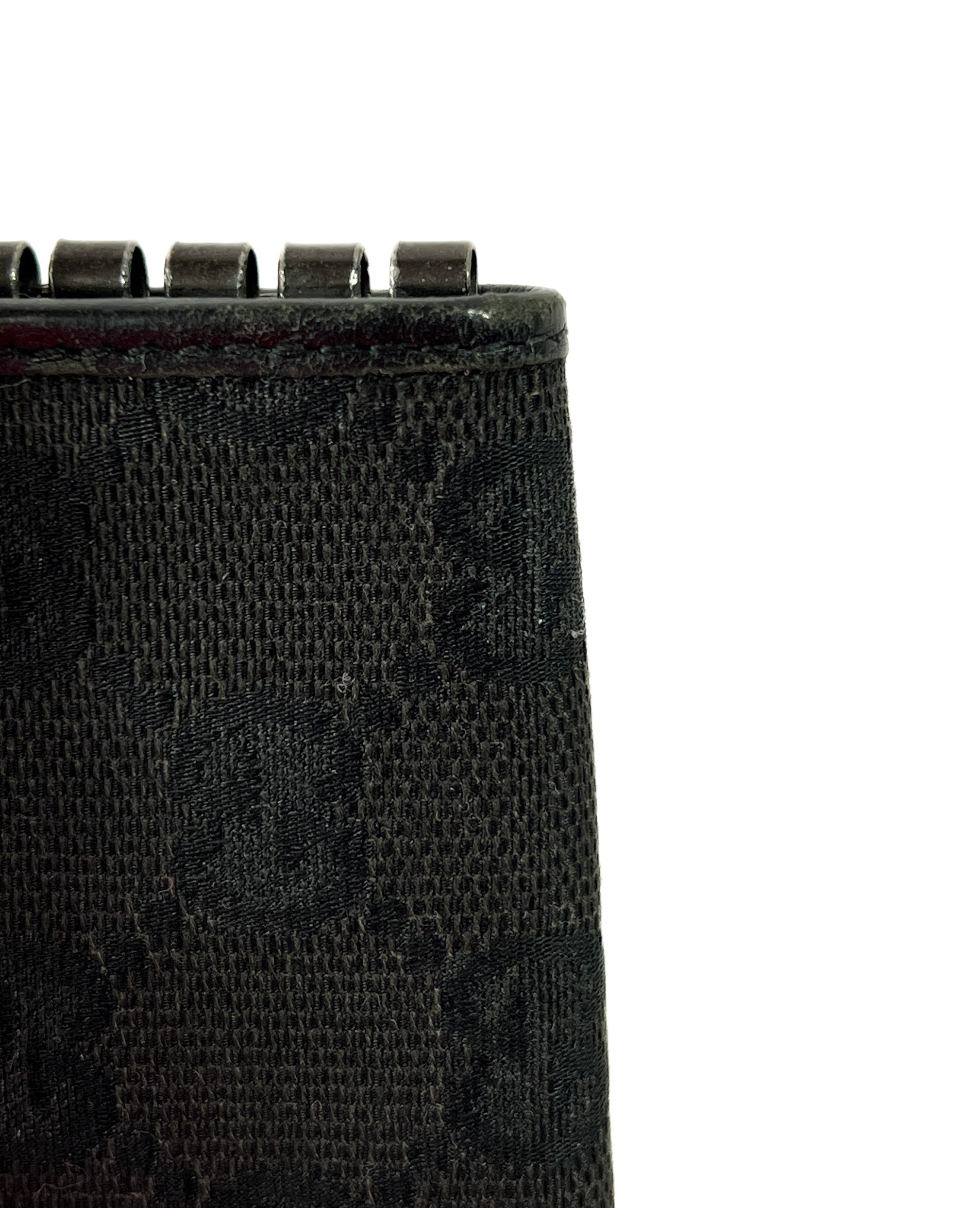 Gucci black signature key holder