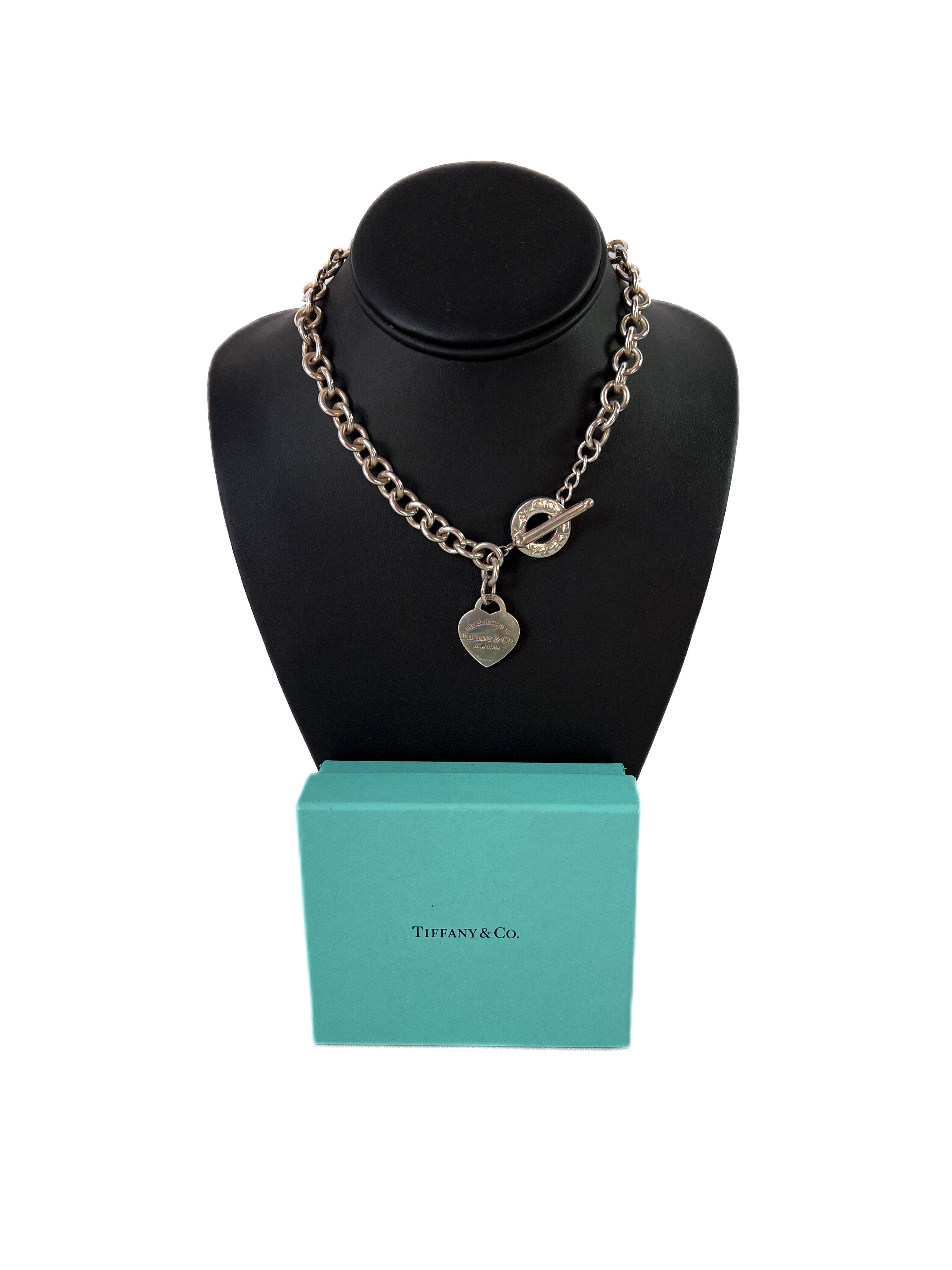 Tiffany & Co return to toggle necklace