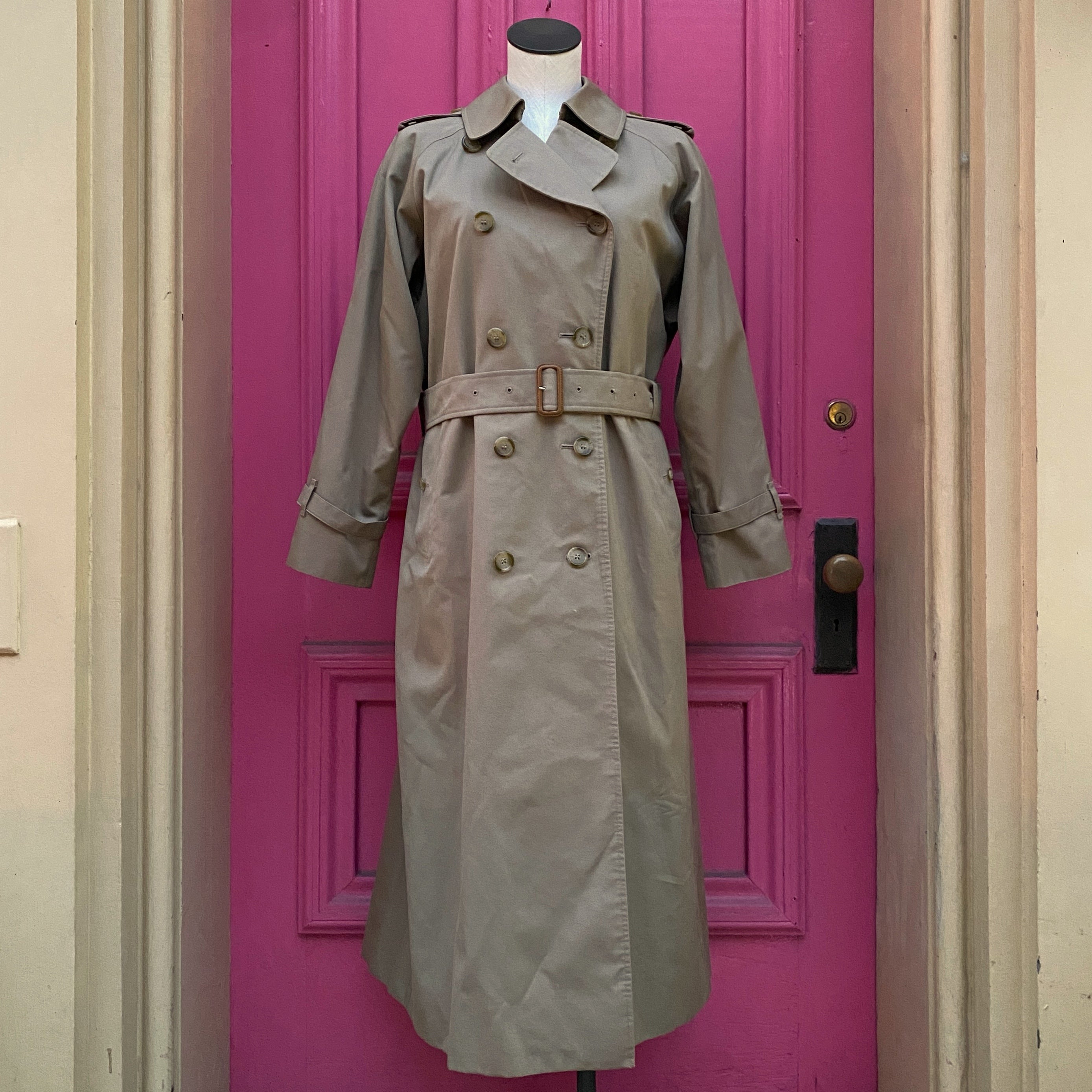 Burberrys vintage trench coat size 10 tall removable liner **as is**