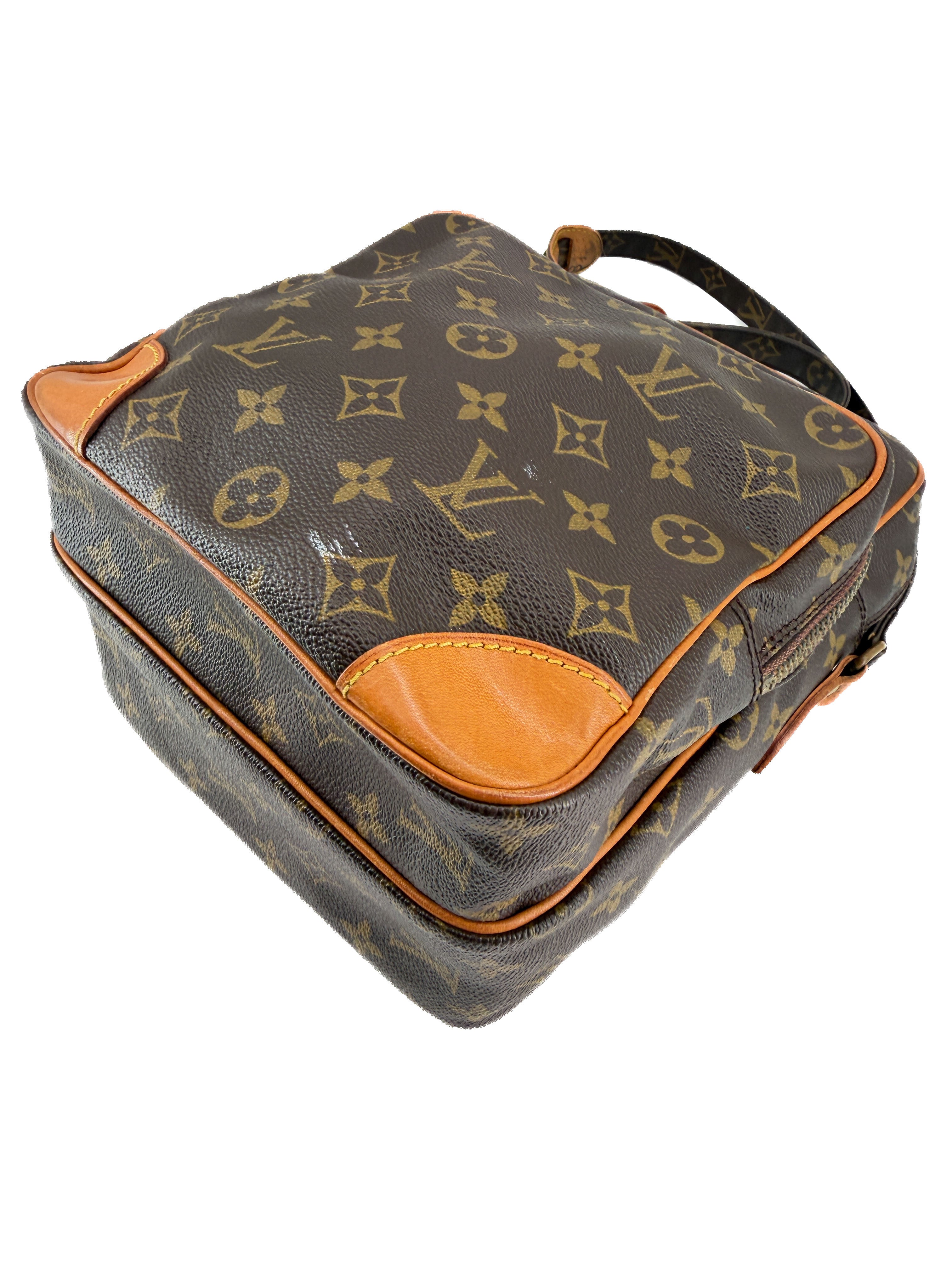 Louis Vuitton monogram Amazon GM 843