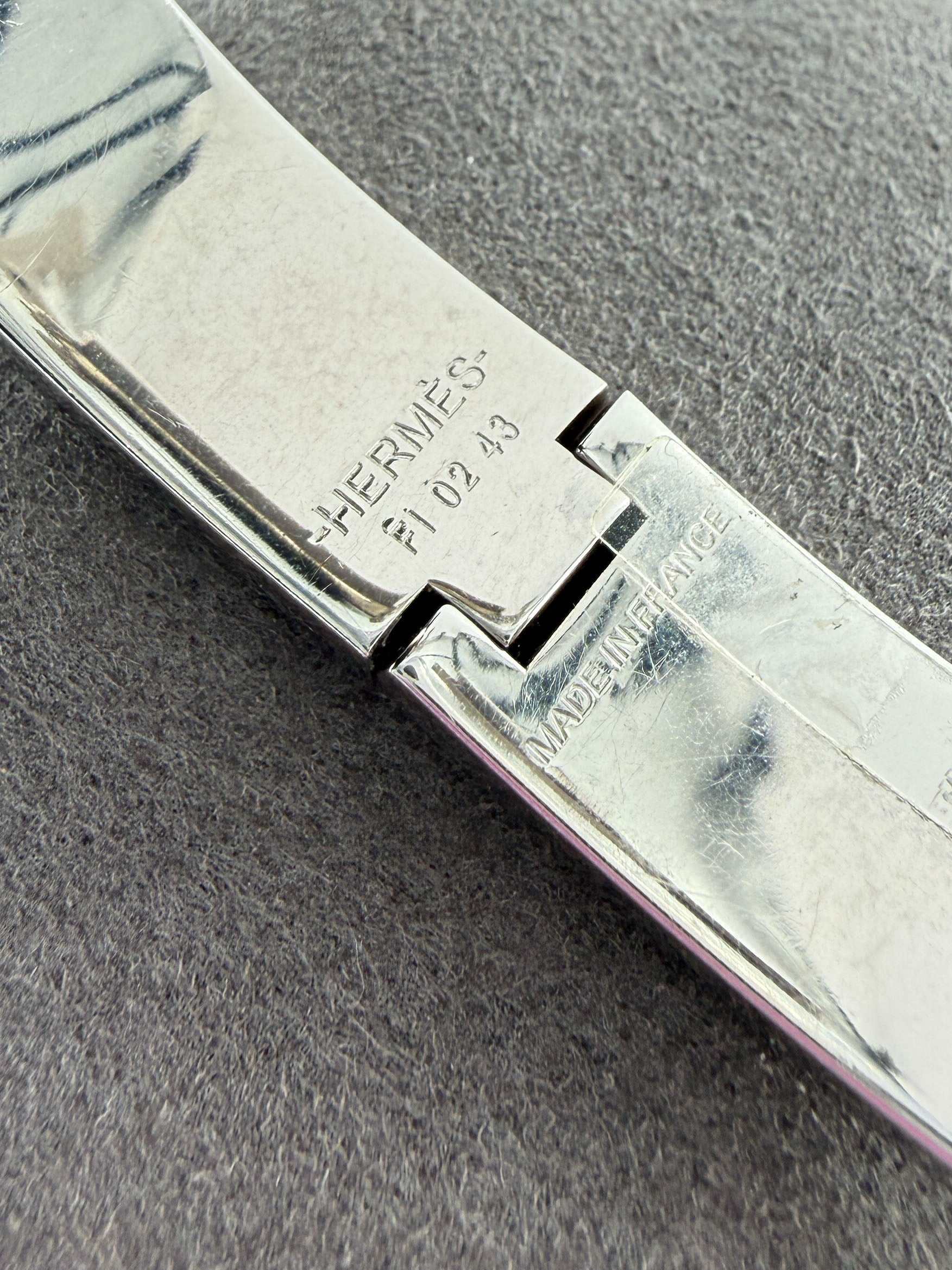 Hermès Clic H Sous le Charme d'Orphée FI 02 43 - My Girlfriend's Wardrobe LLC