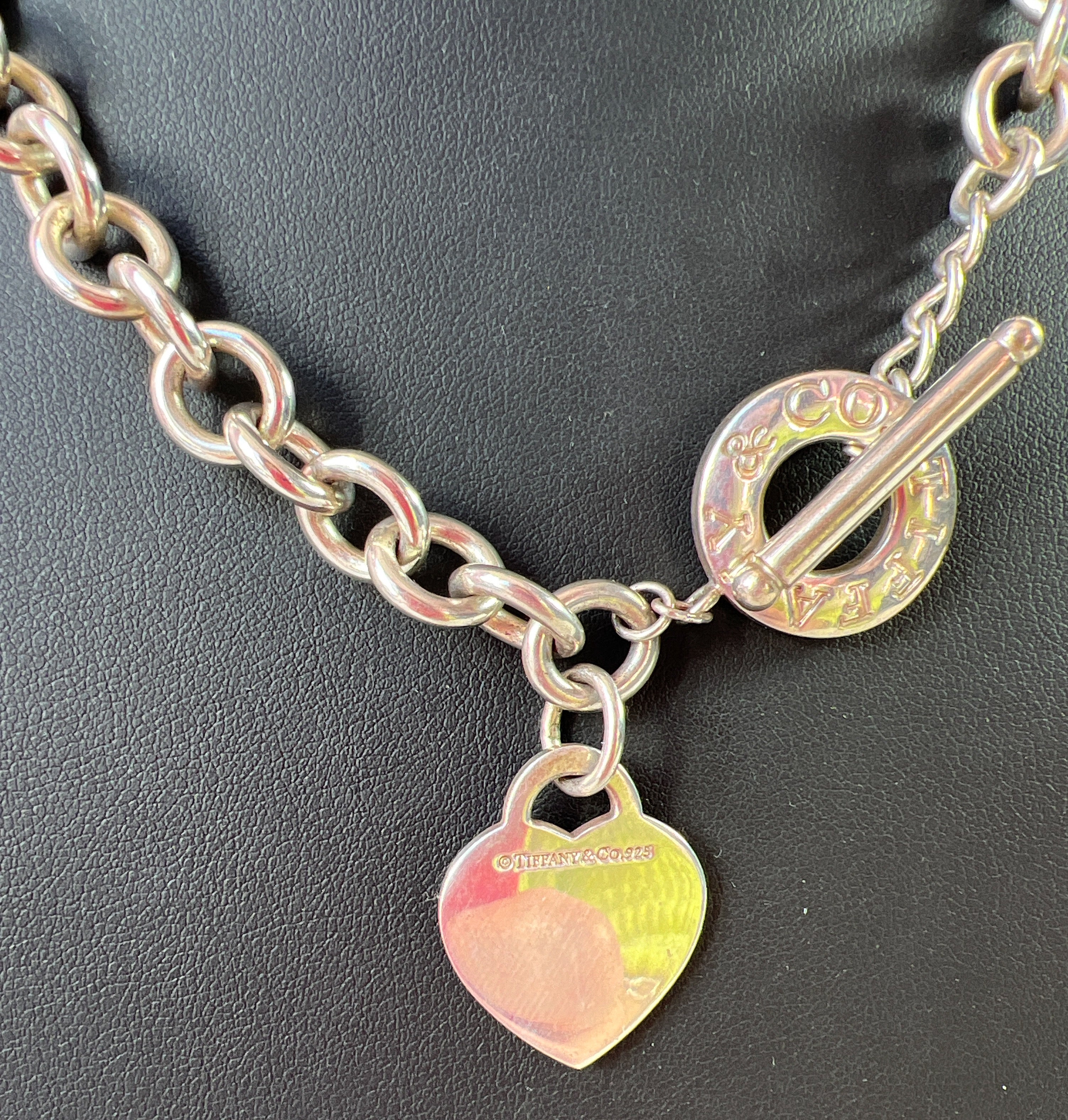 Tiffany & Co return to toggle necklace