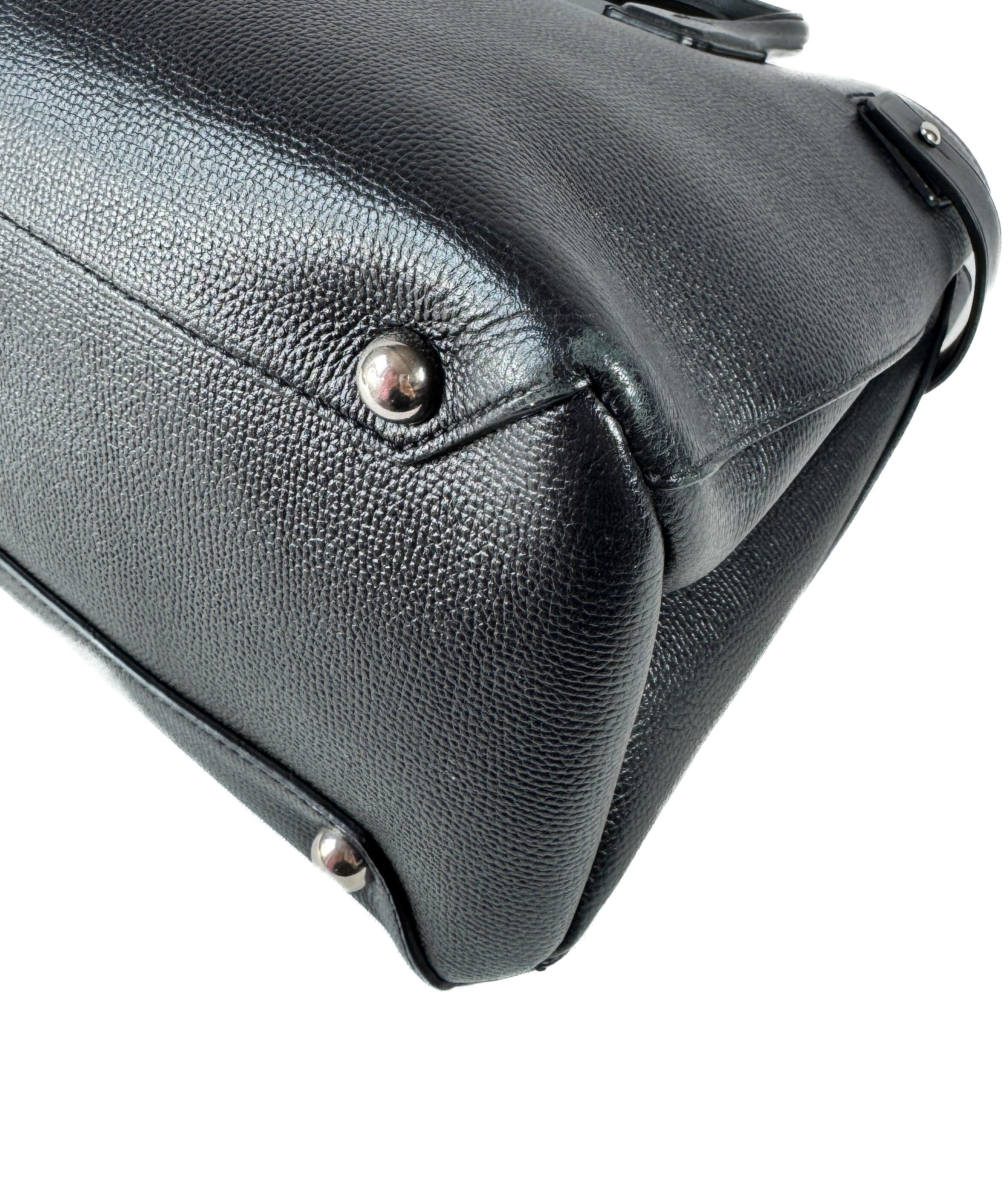 Burberry black house check grainy calfskin Banner bag ITCORDI17CAL