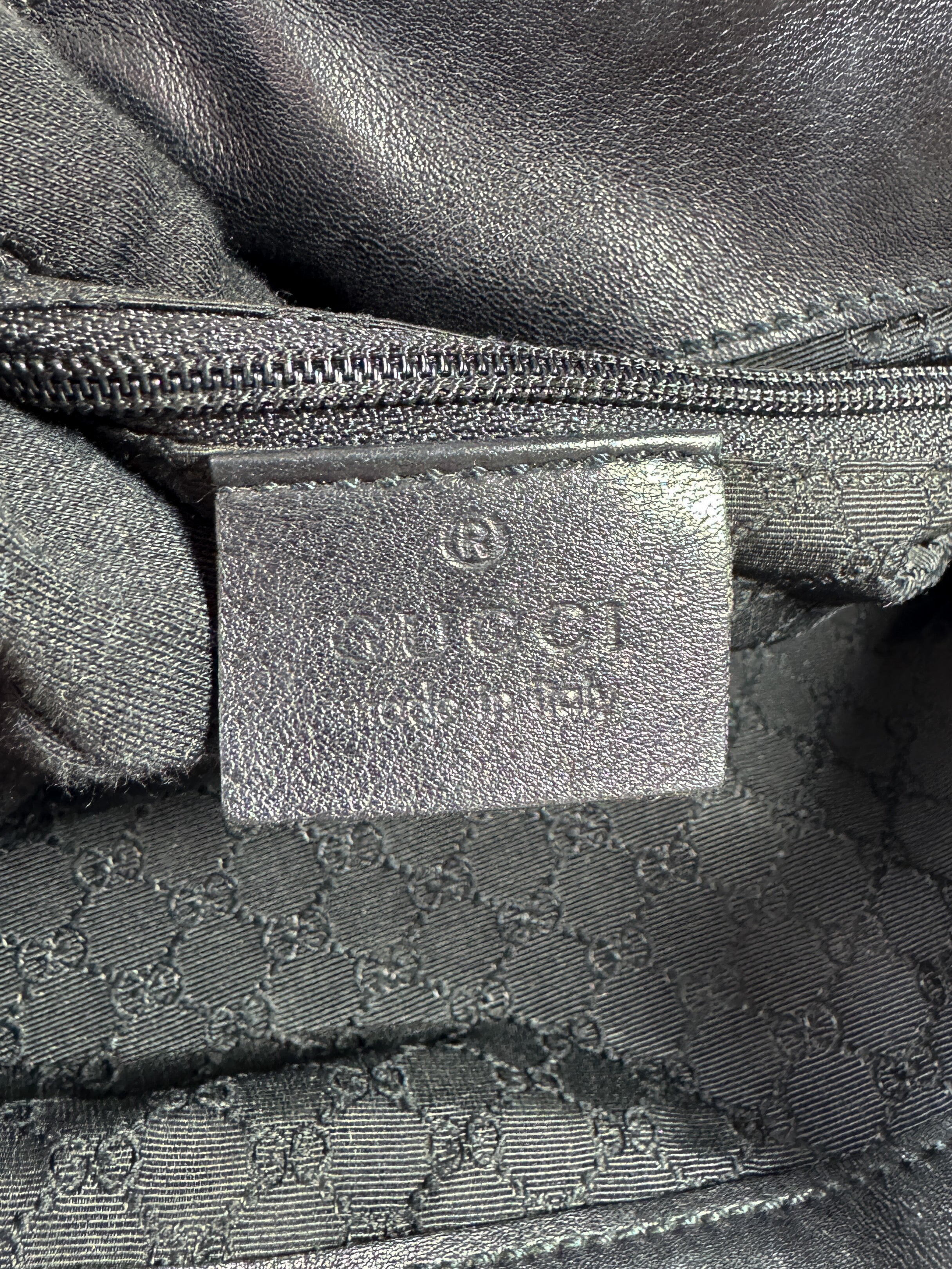 Gucci black leather bamboo handle bag 14095001553