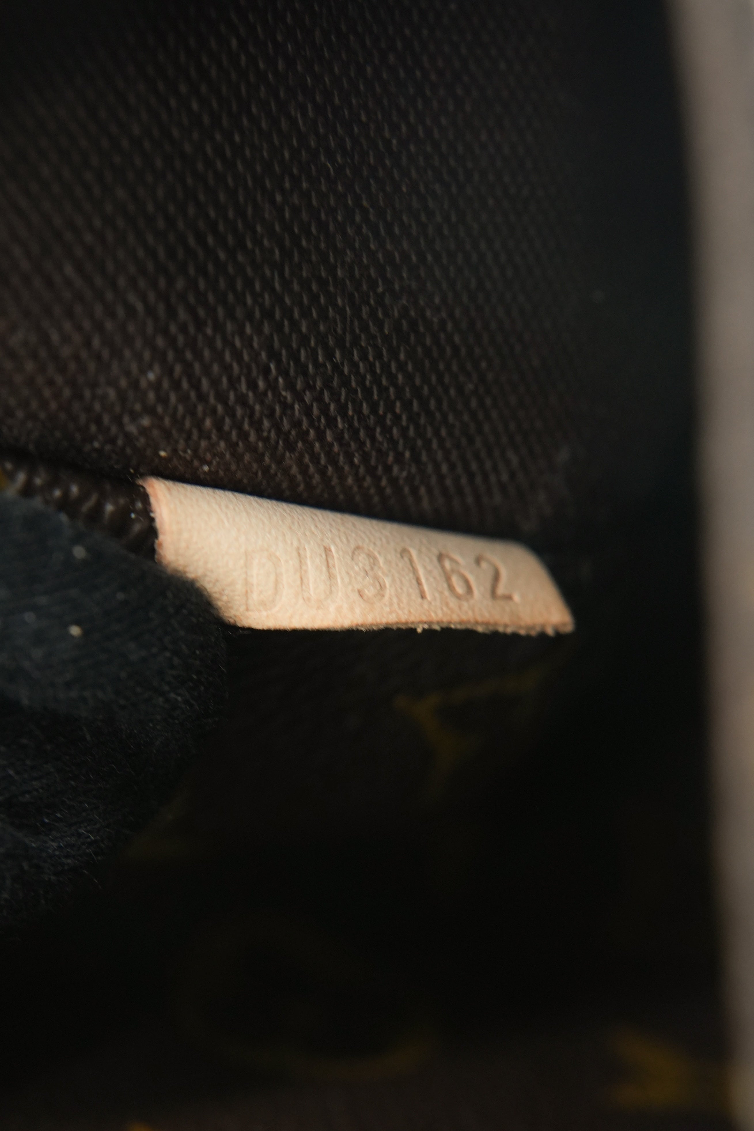 Louis Vuitton monogram Menilmontant PM DU3162