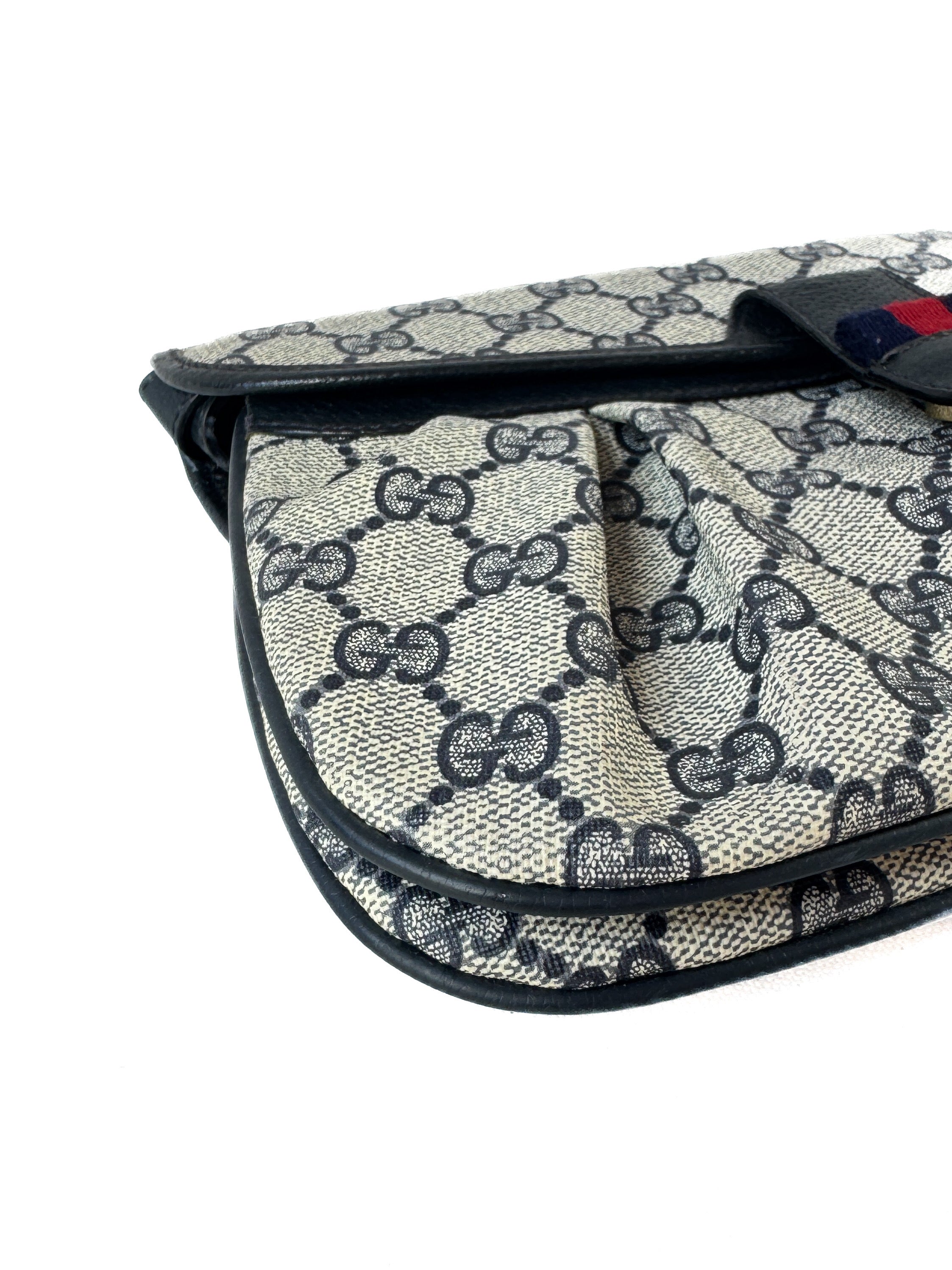 Gucci navy vintage GG shoulder bag 10-02-051