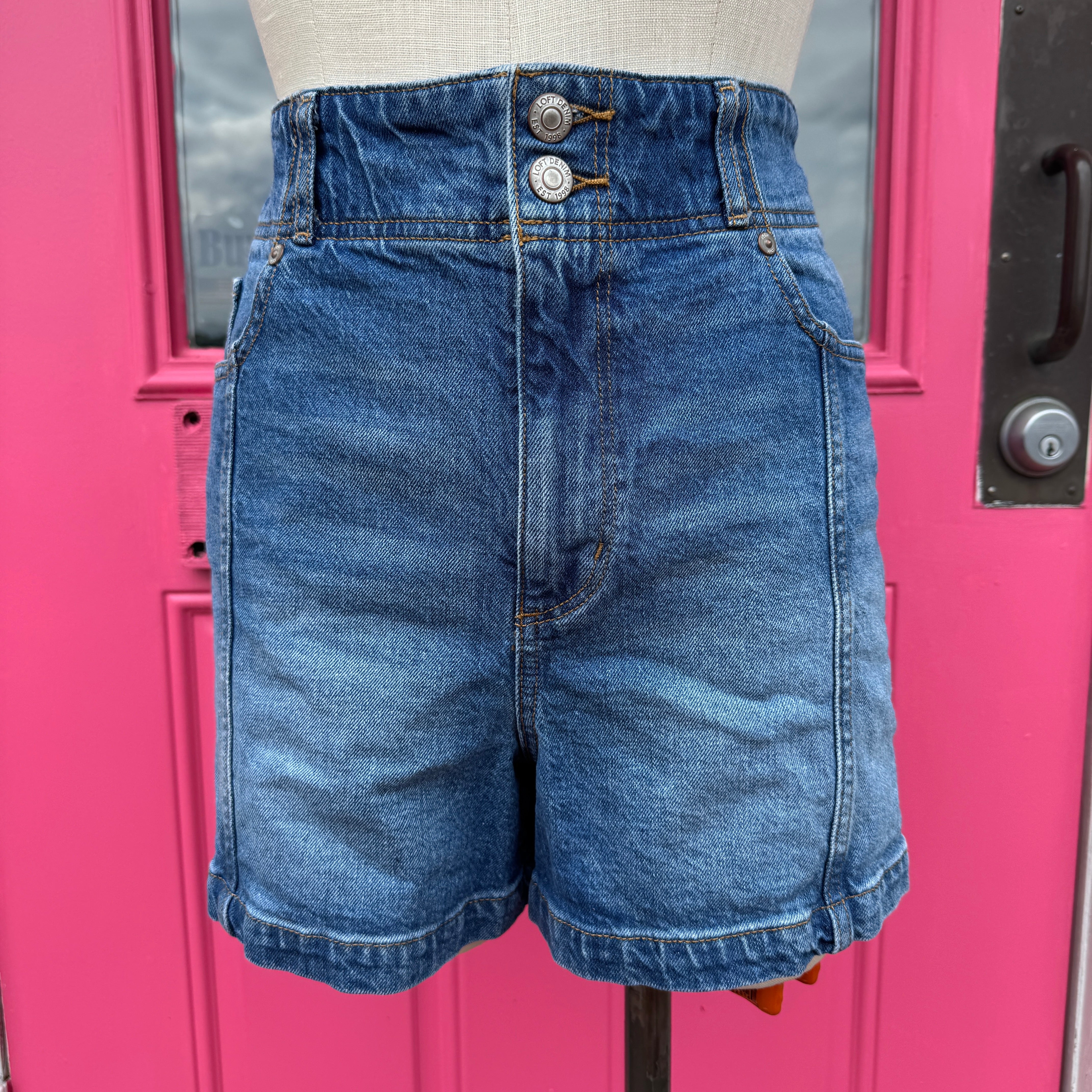 Ann Taylor LOFT denim shorts size 14
