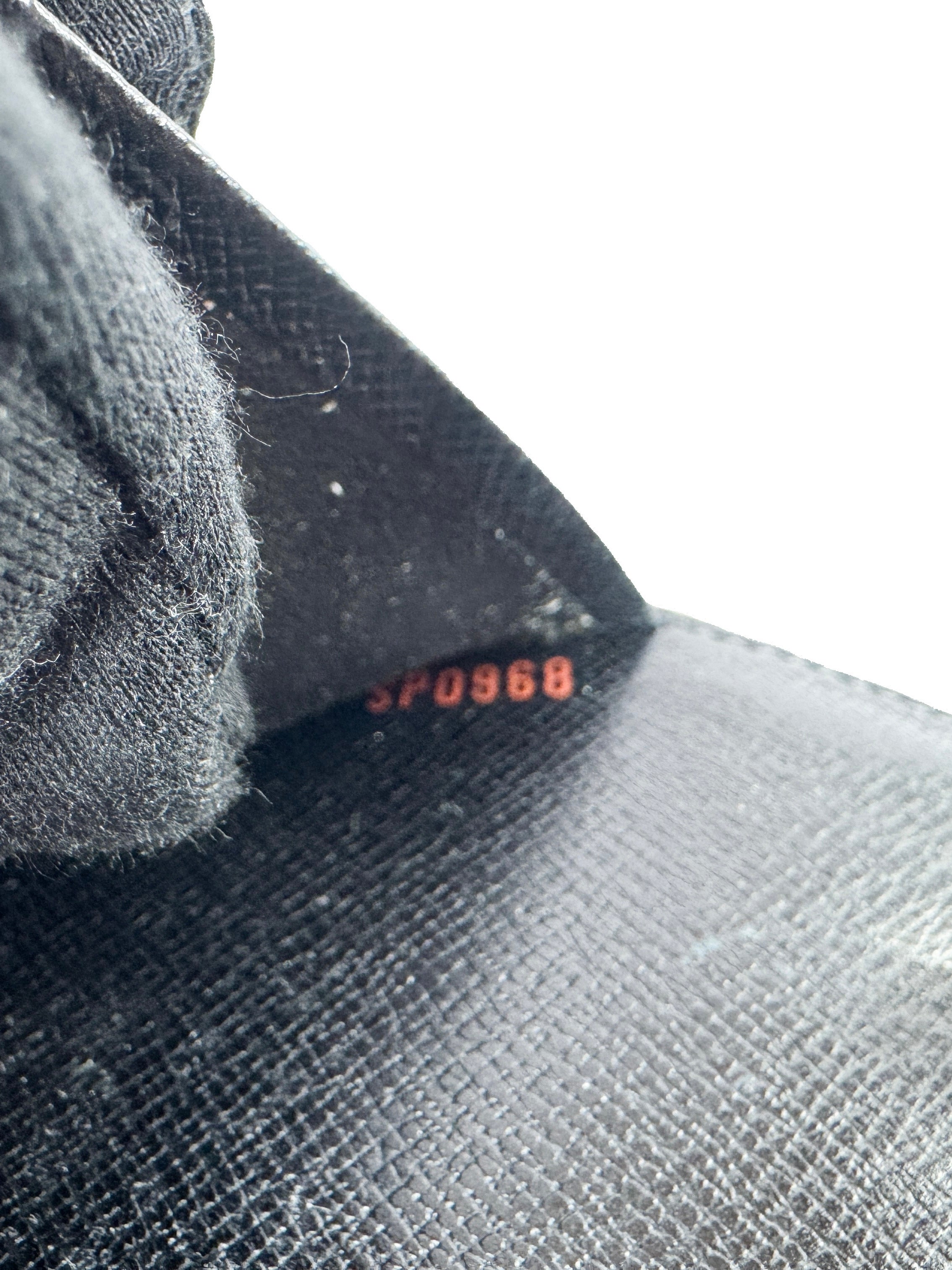 Louis Vuitton black epi agenda MM SP0968