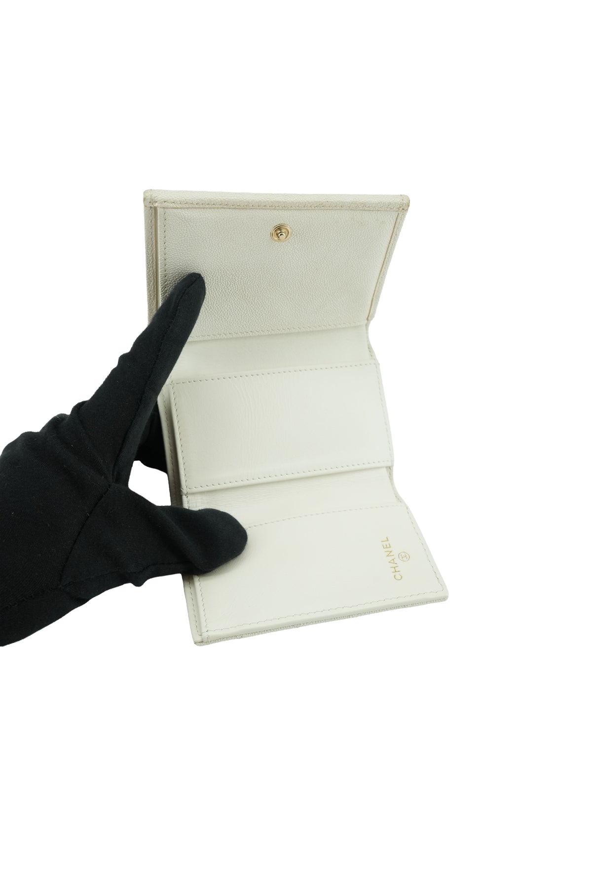 Chanel off white leather Boy compact wallet 28705204
