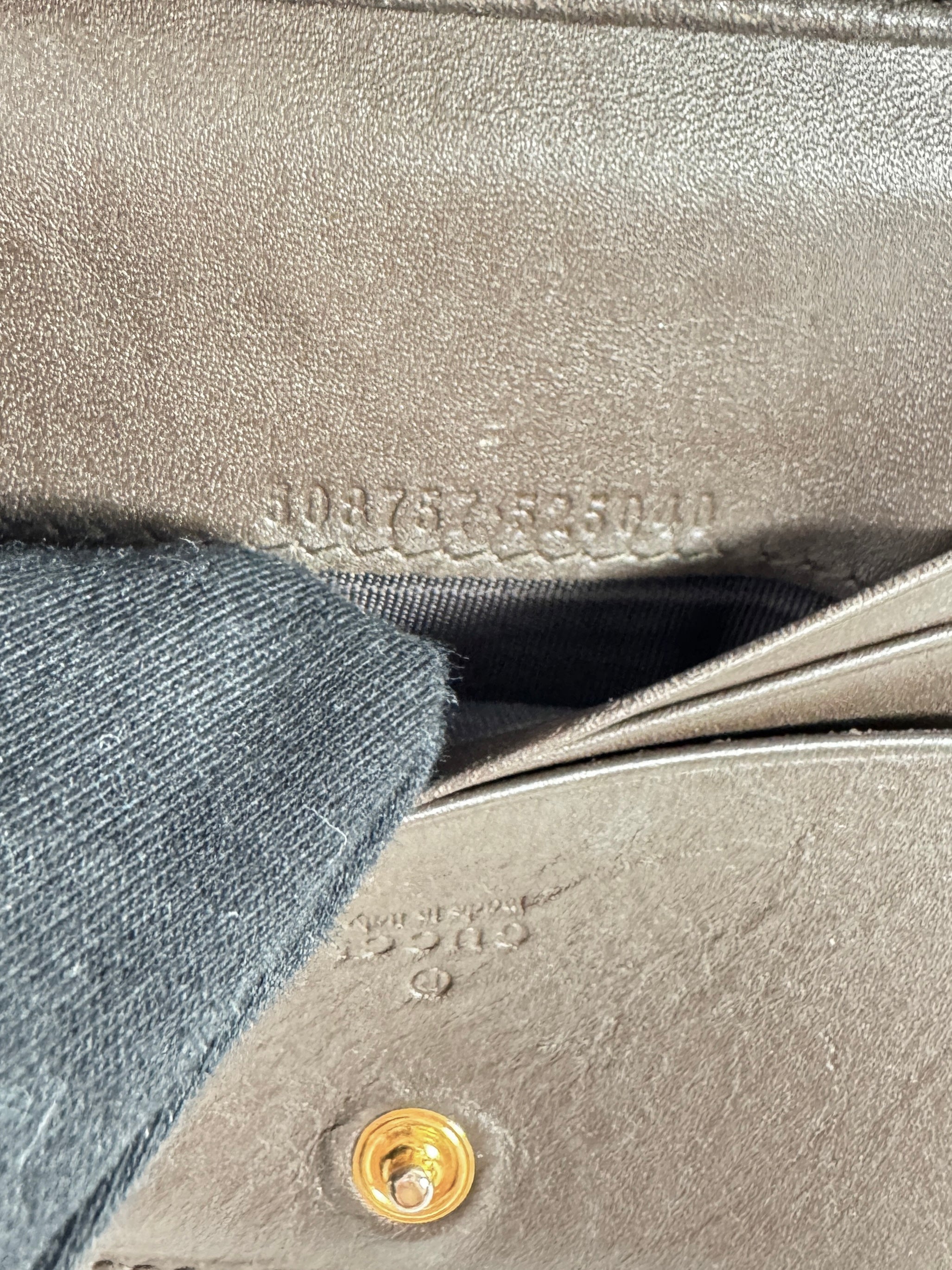 Gucci brown signature GG coated canvas compact wallet 525040 BOX *as is*