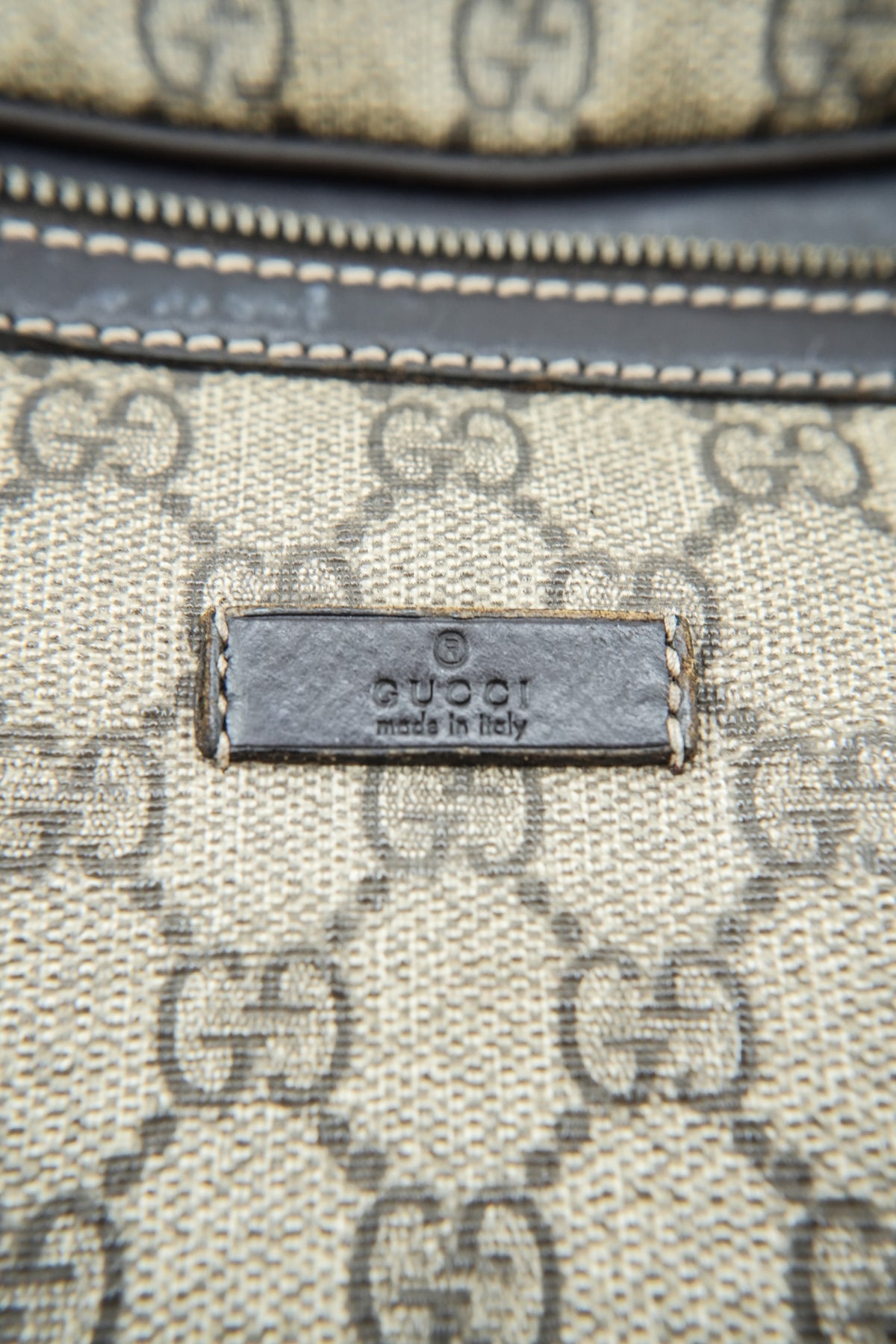 Gucci brown signature belt bag 001998