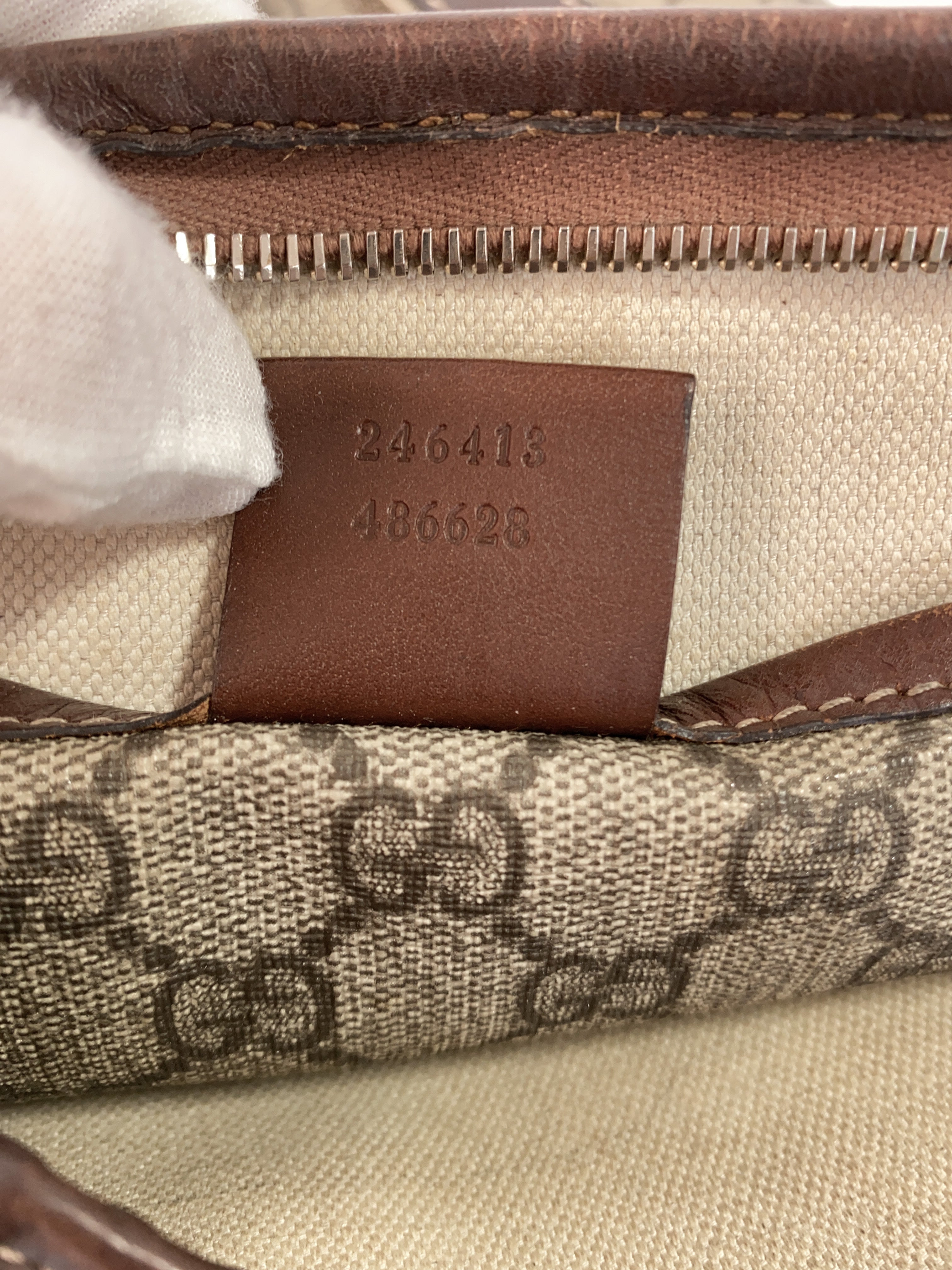 Gucci Supreme flat messenger crossbody