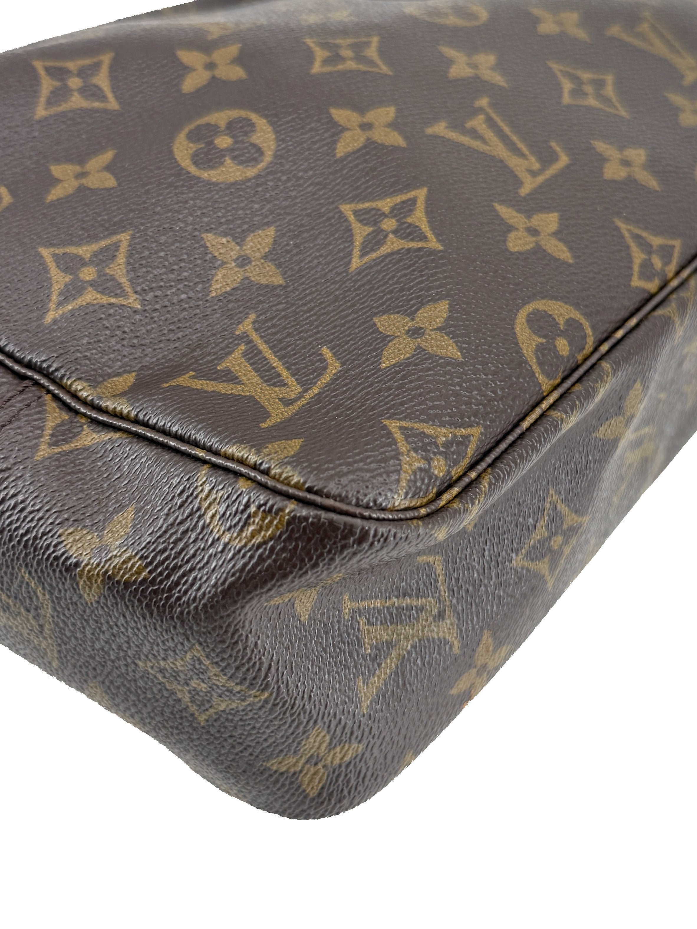 Louis Vuitton monogram Trousse Toilette 28