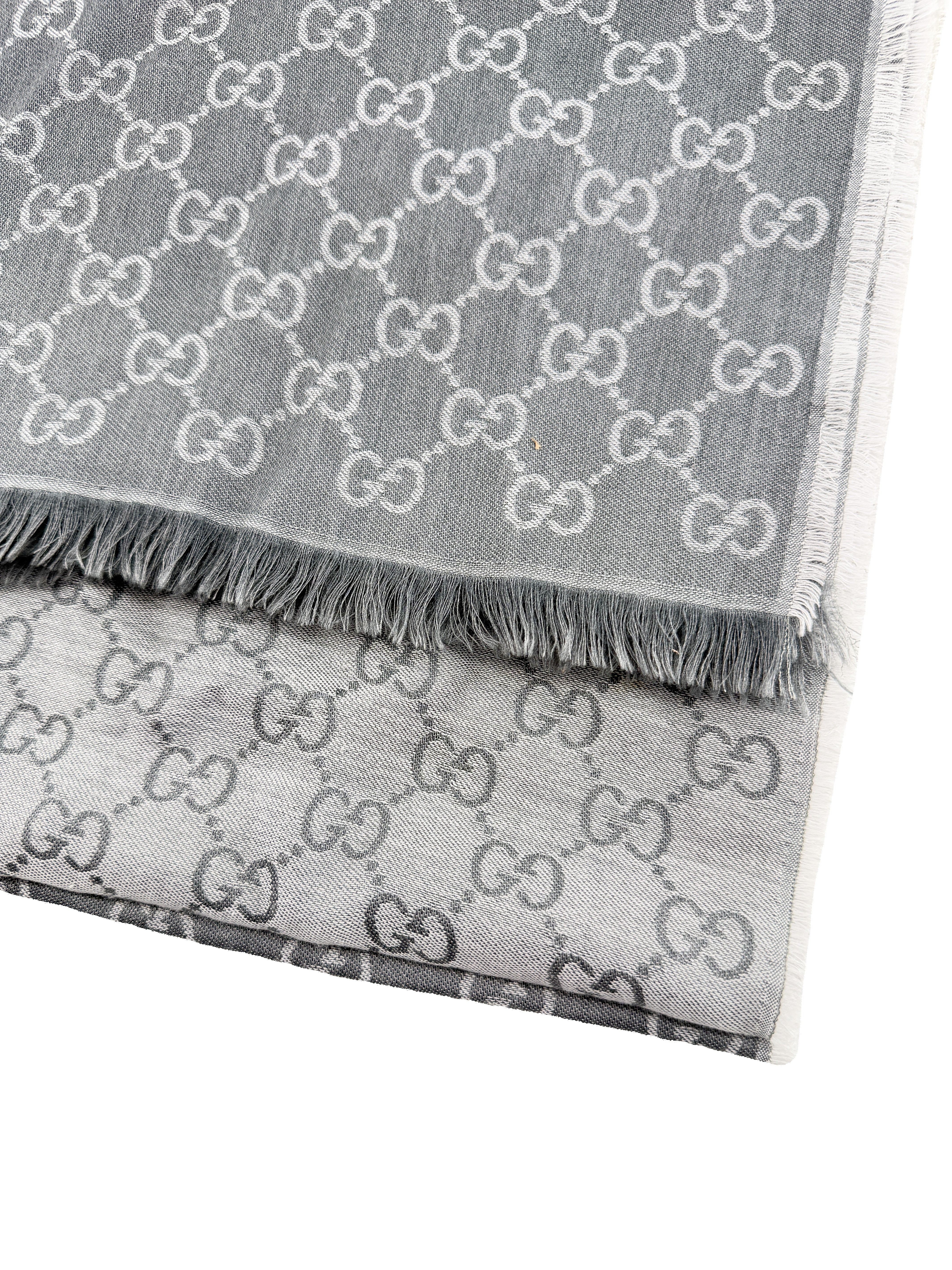 Gucci gray GG scarf