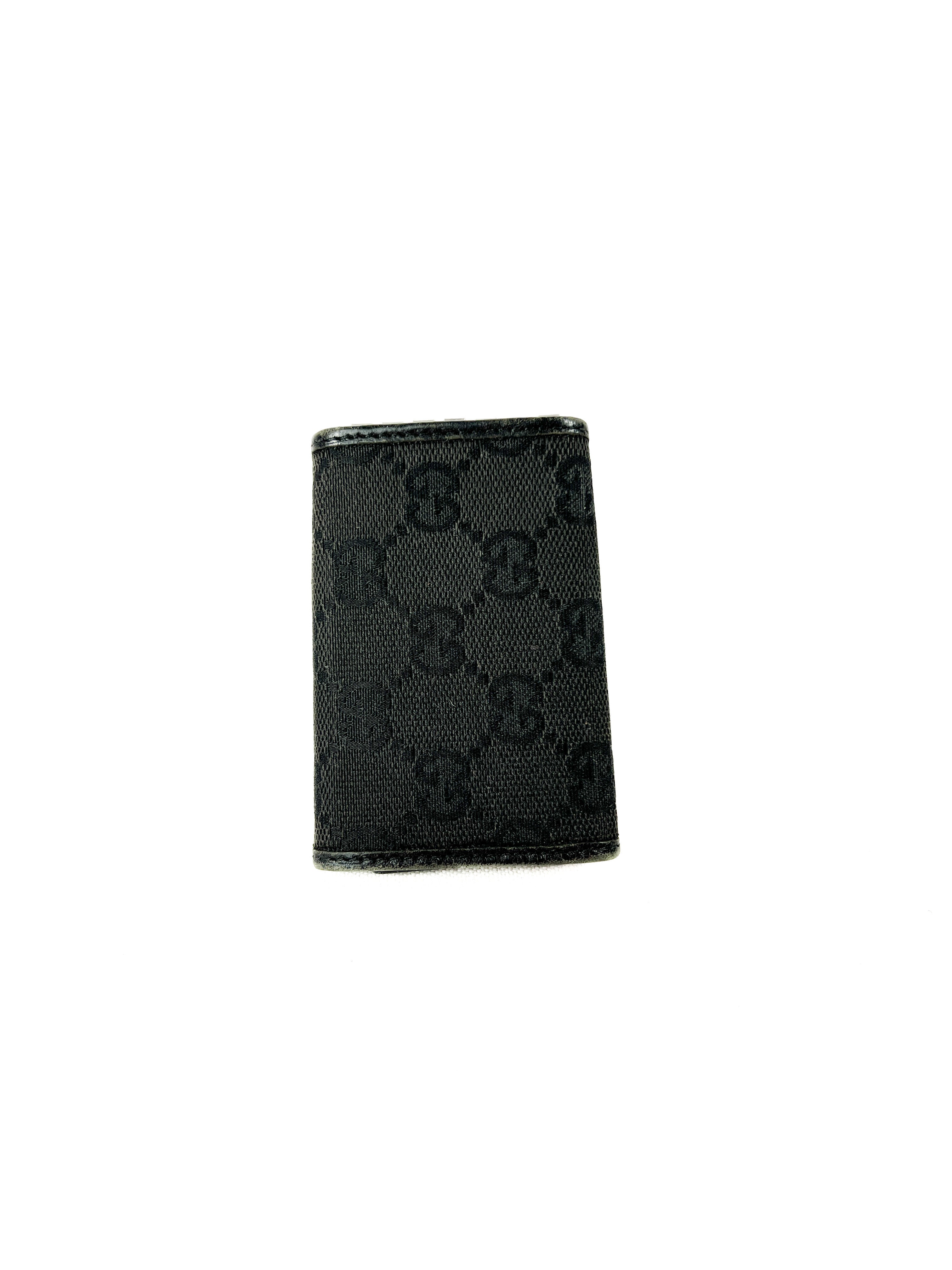 Gucci black signature key holder