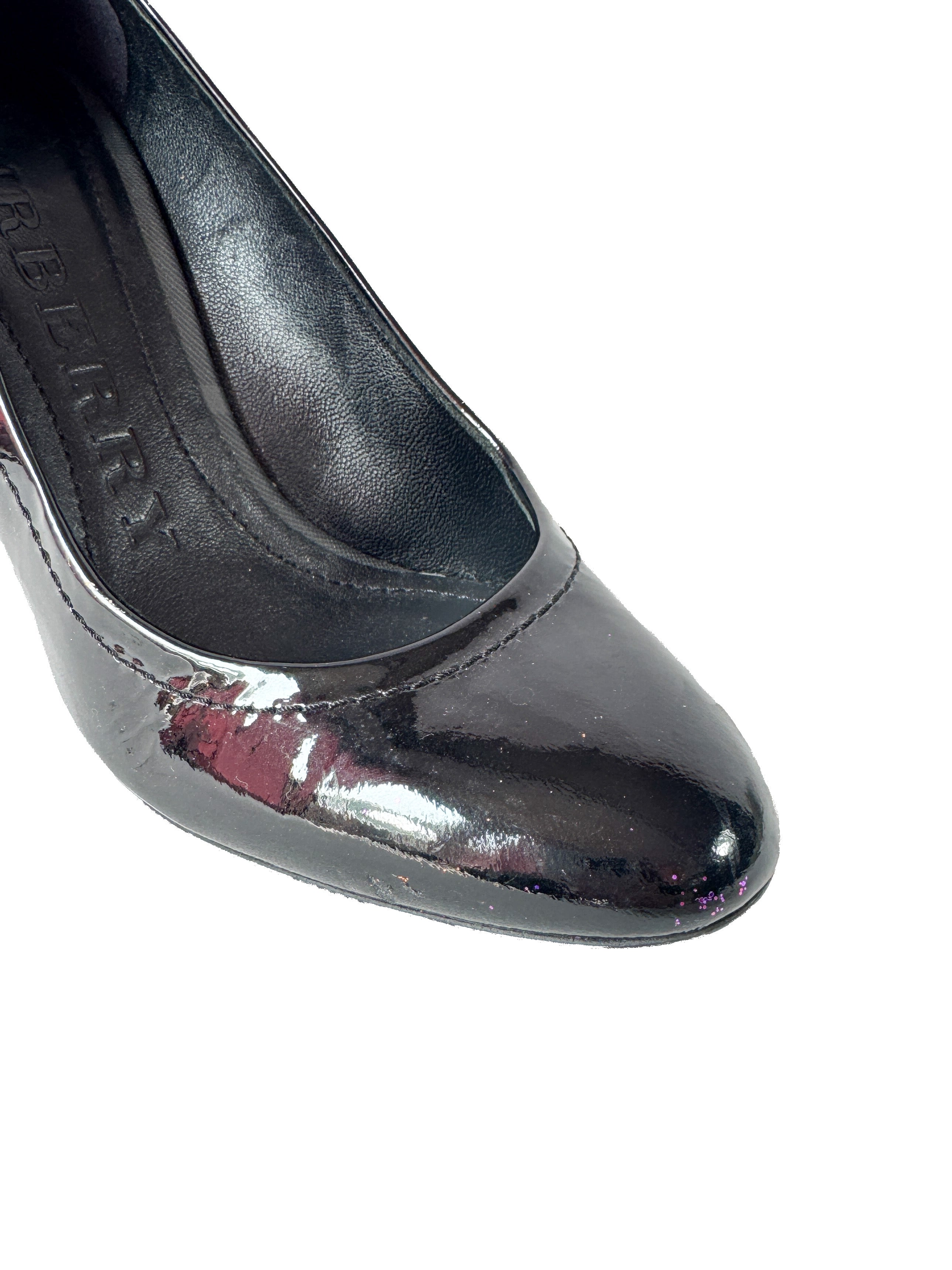 Burberry black patent pumps size 37.5