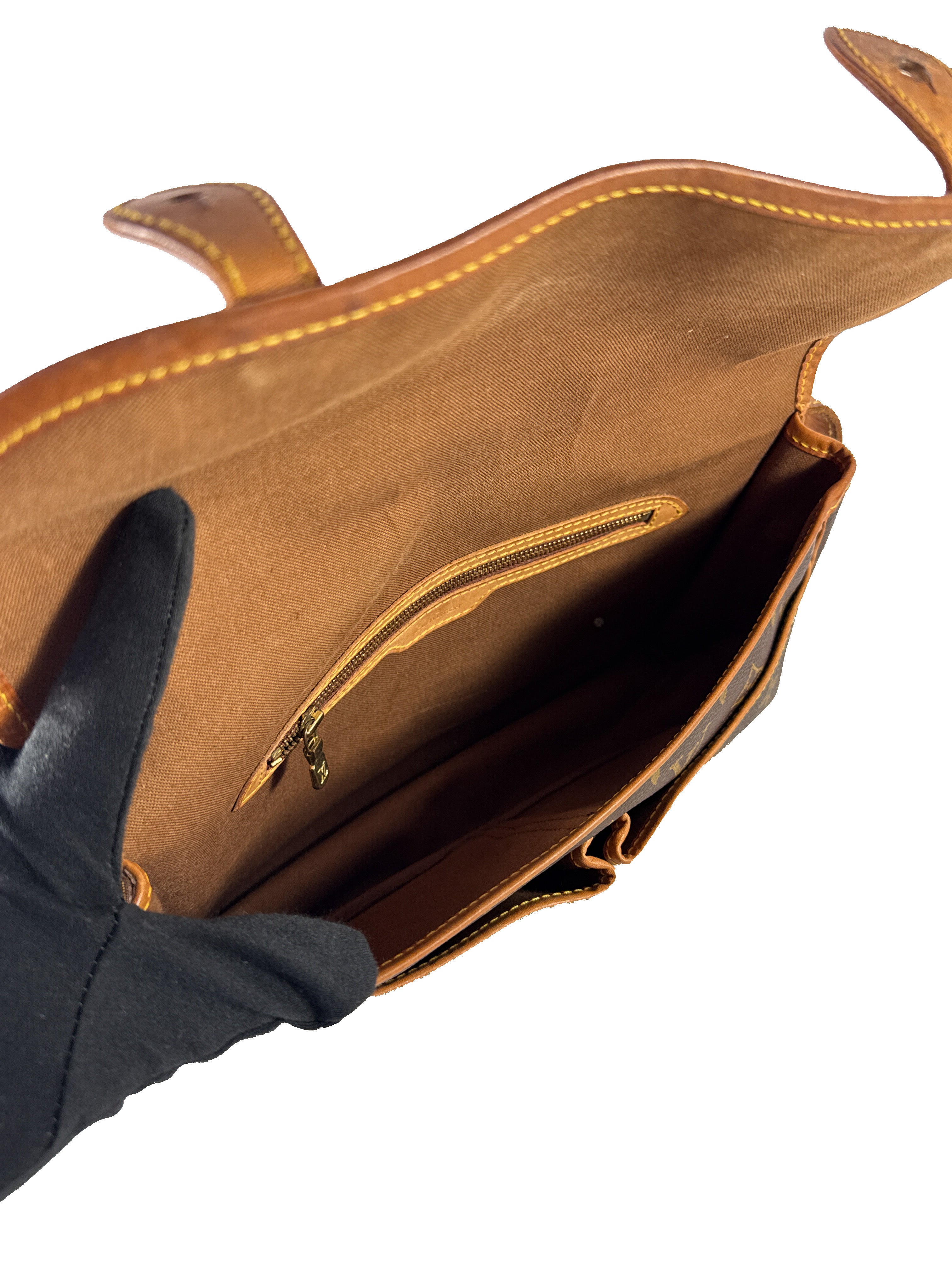 Louis Vuitton monogram Gibeciere MM crossbody AR0911