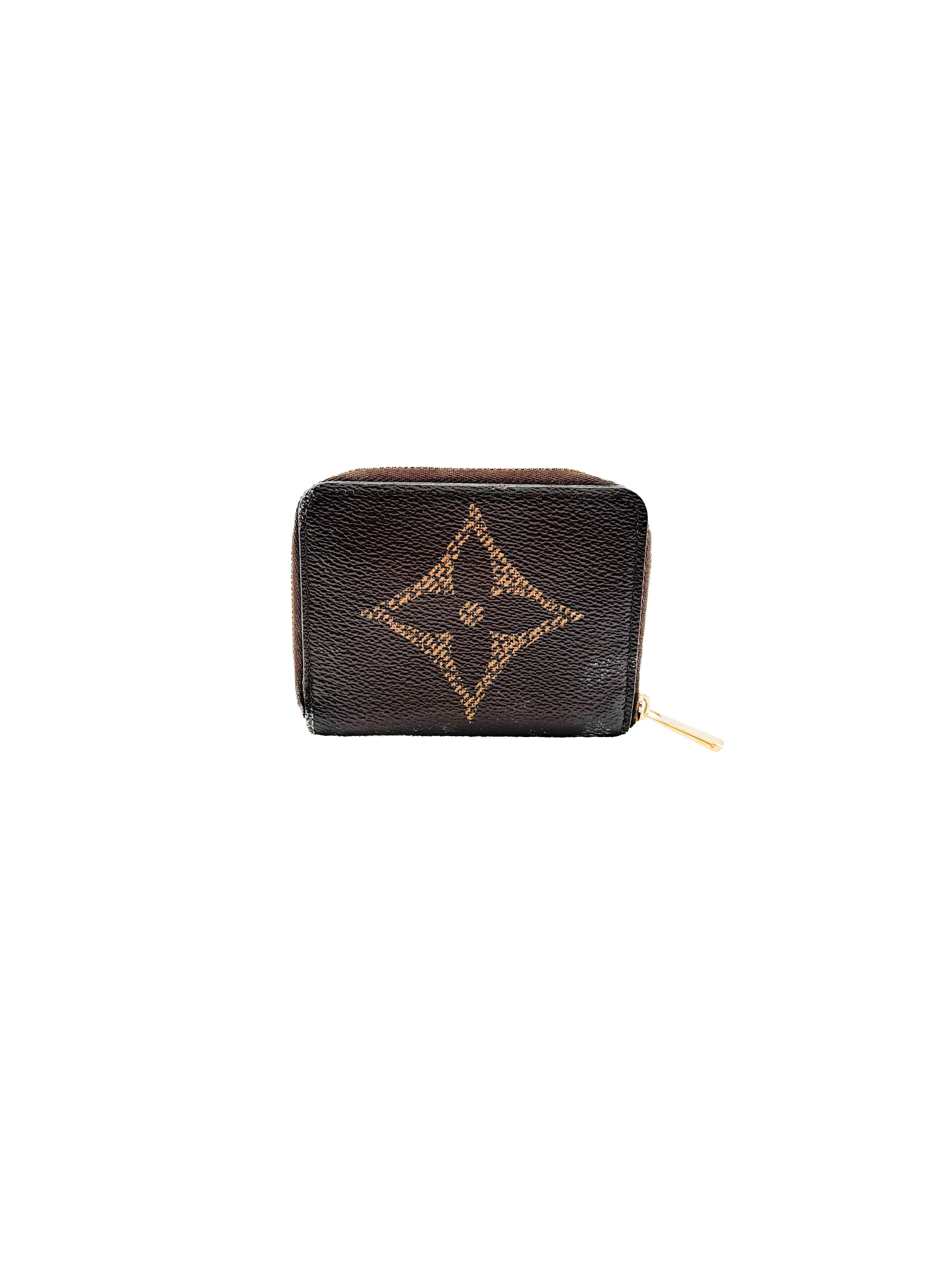 Louis Vuitton brown giant monogram zippy coin case