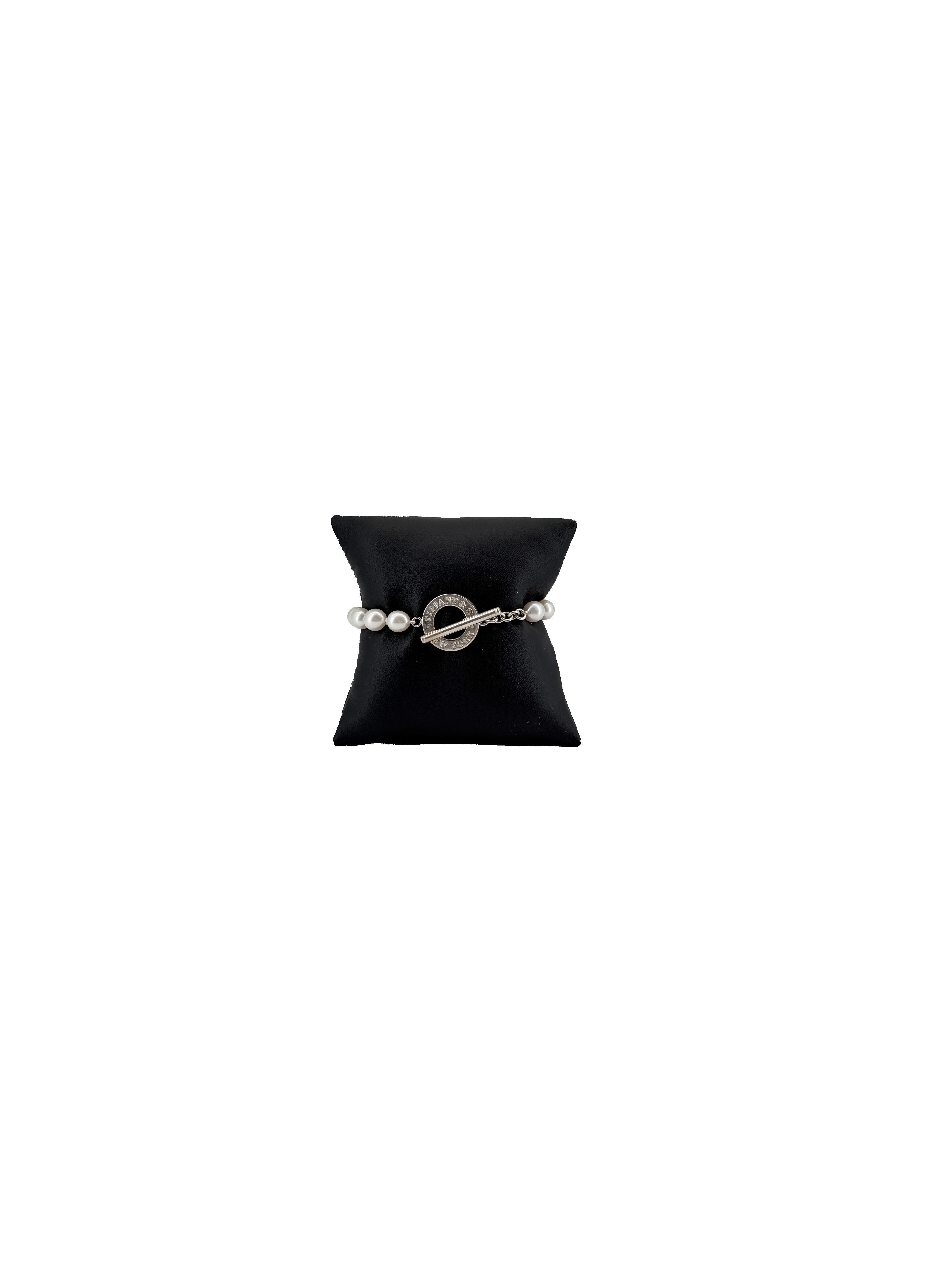 Tiffany & Co pearl strand toggle bracelet