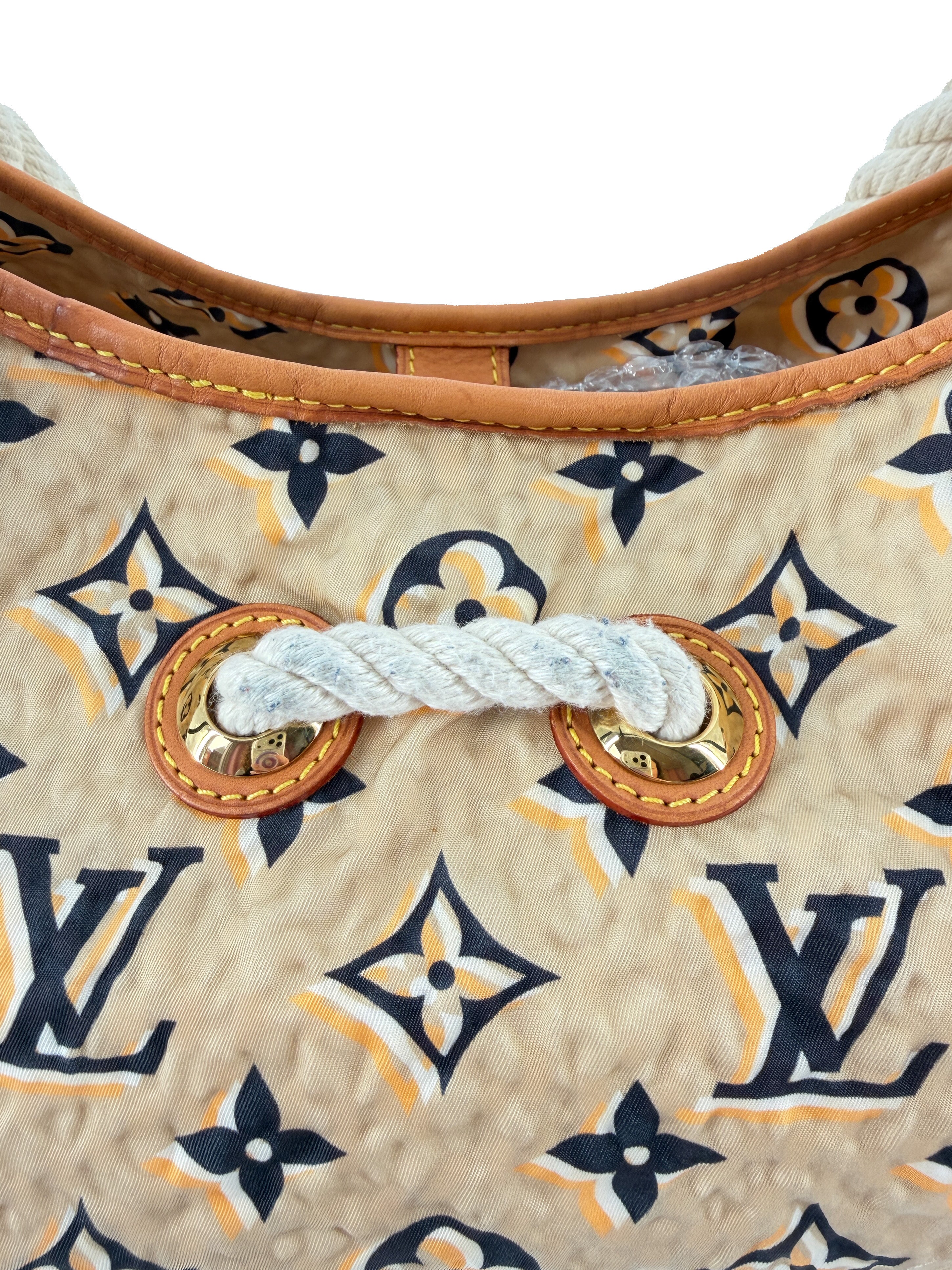 Louis Vuitton cream monogram Bulles MM Cruise Line FL4009