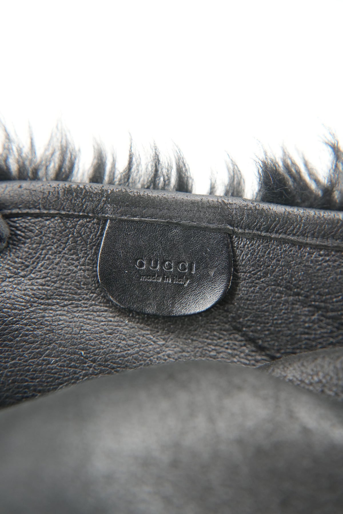 Gucci black fur messenger crossbody 001-1033-1935