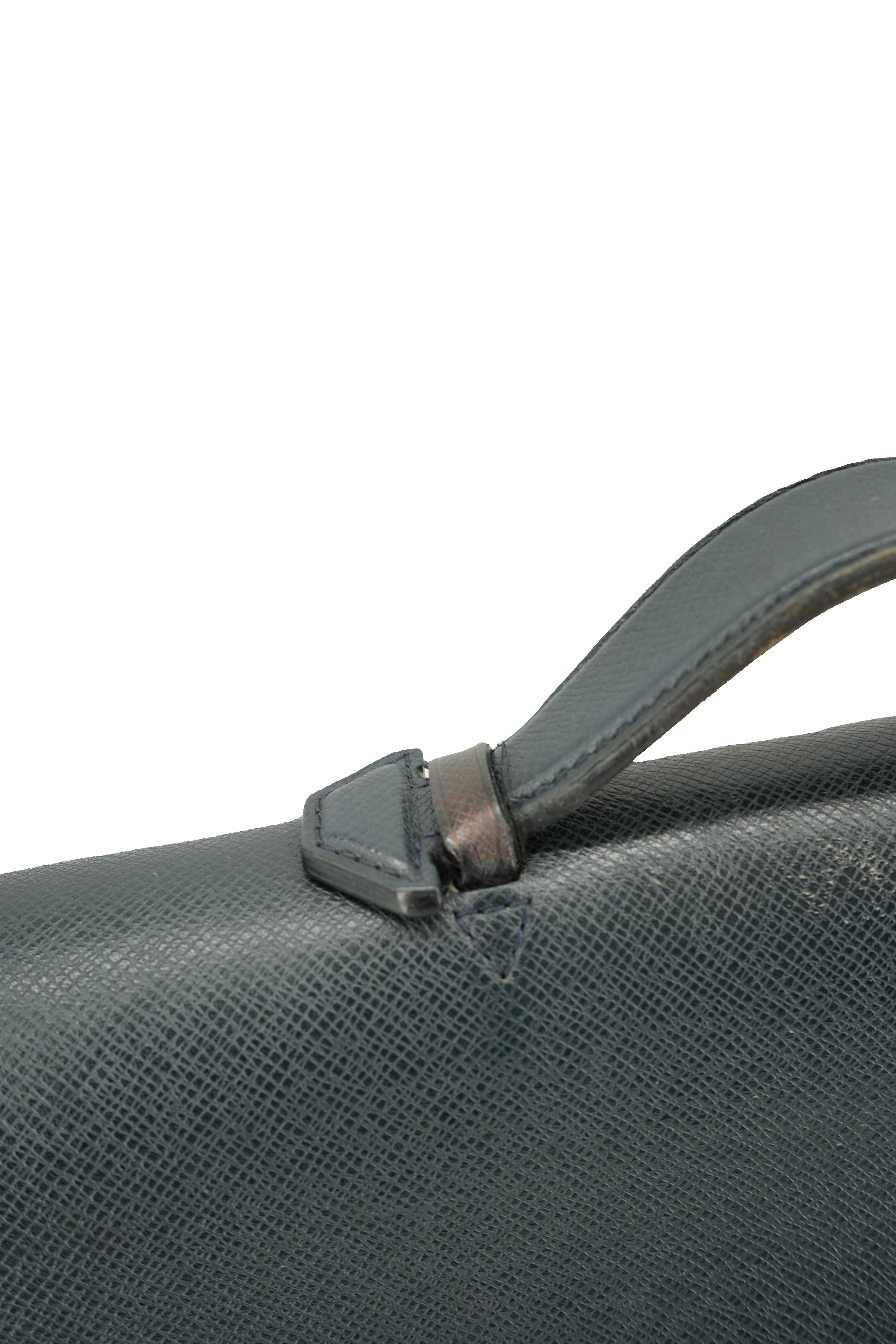 Louis Vuitton navy taiga leather briefcase RI1112
