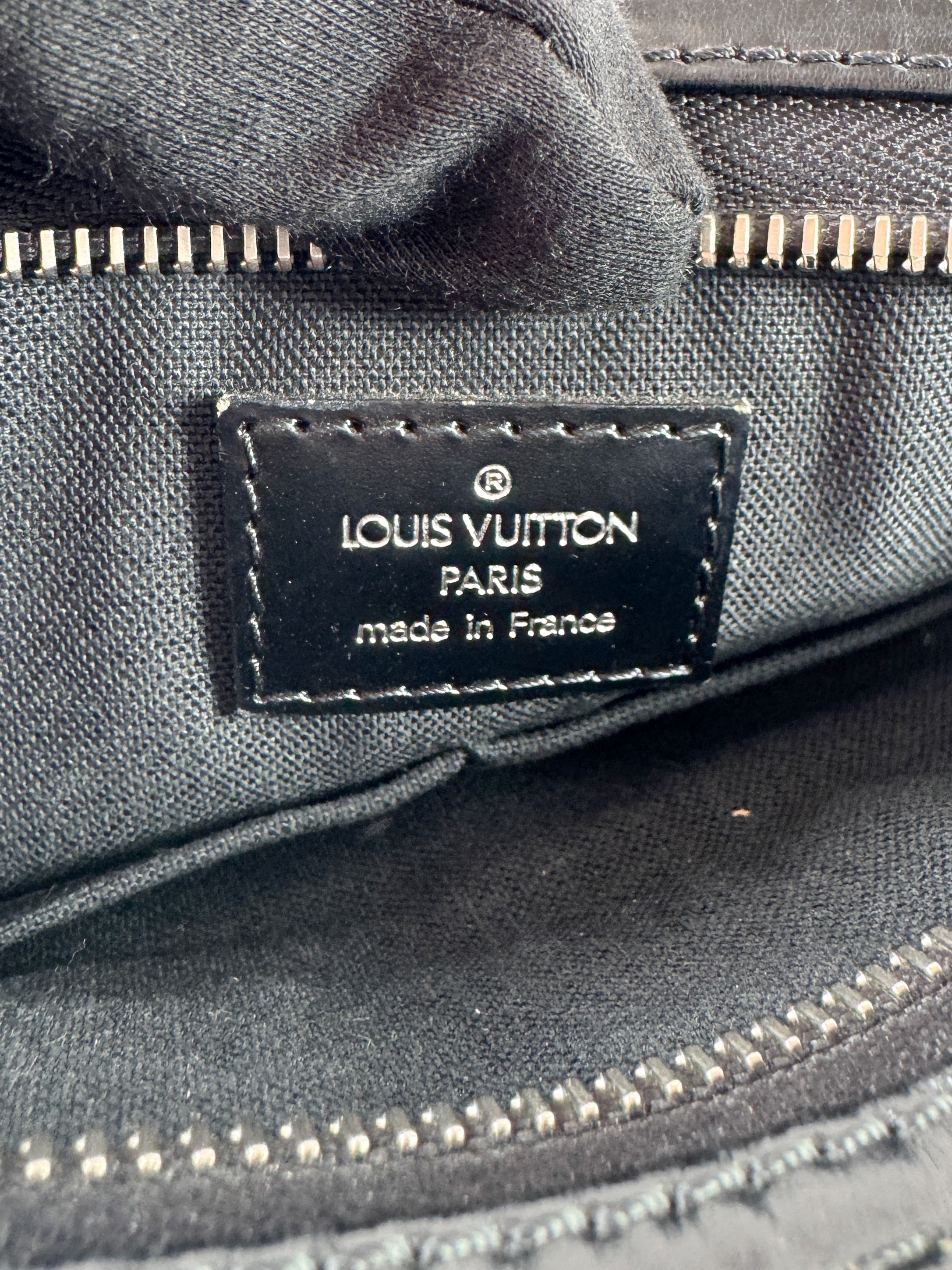 Louis Vuitton damier graphite Thomas crossbody VI2079