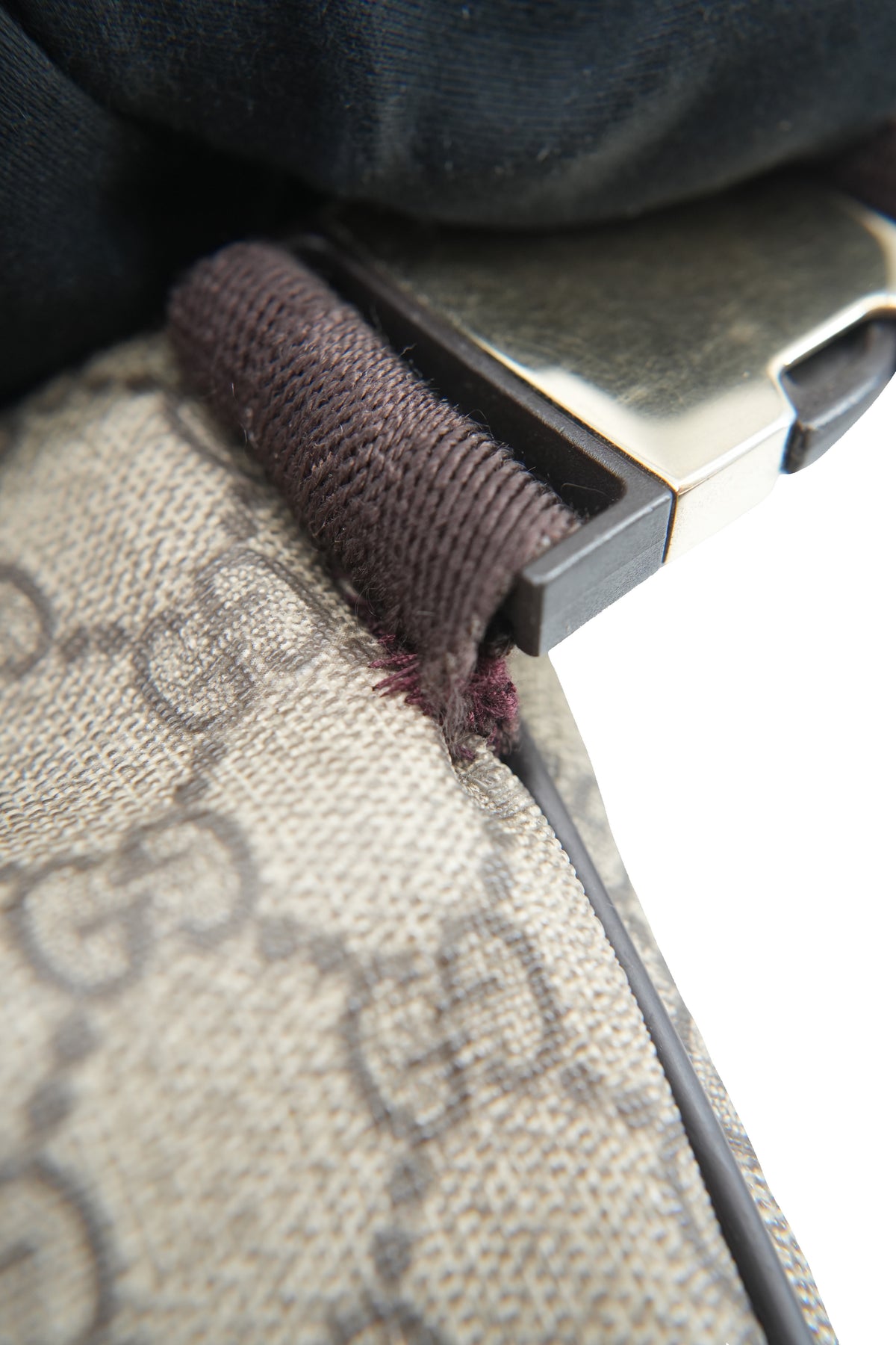 Gucci brown signature belt bag 001998