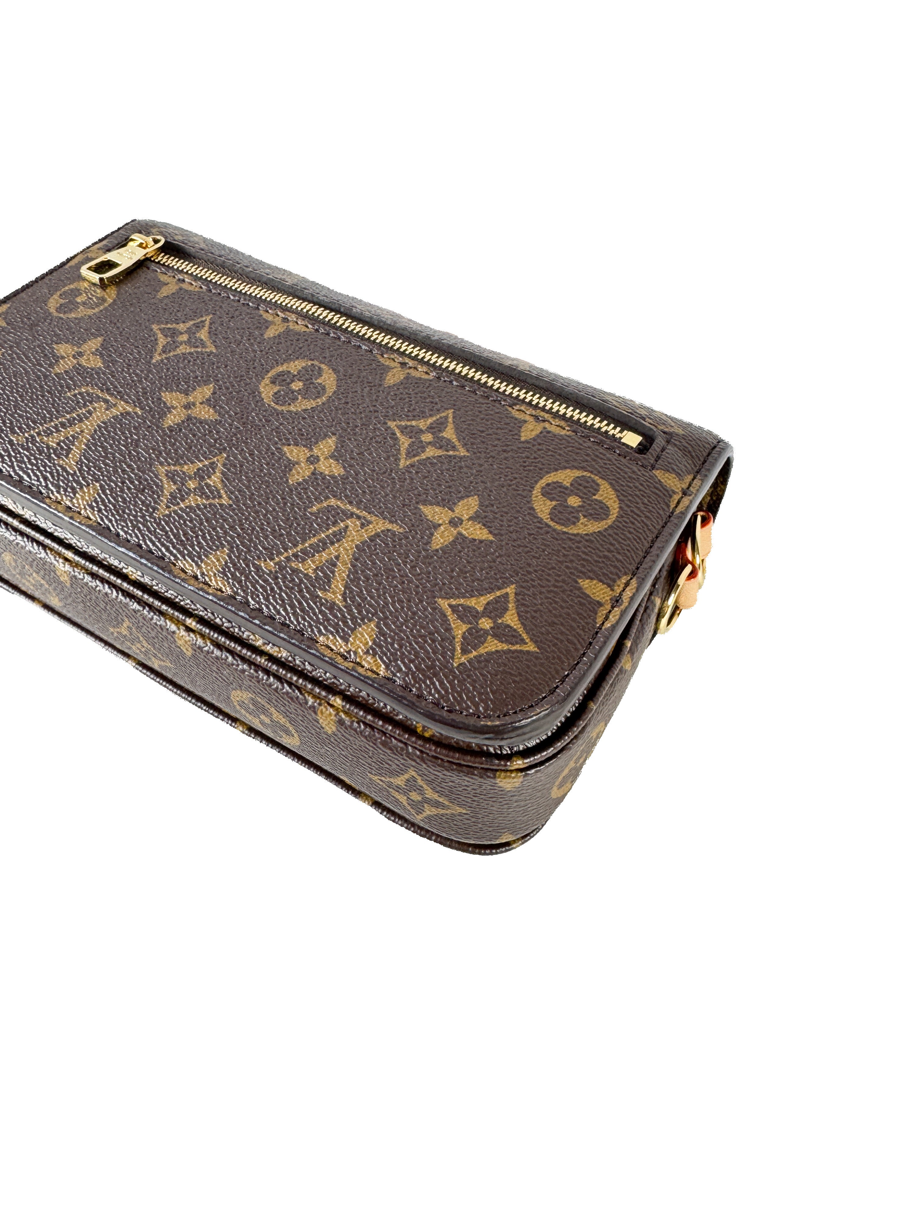 Louis Vuitton monogram pochette metis east west NFC