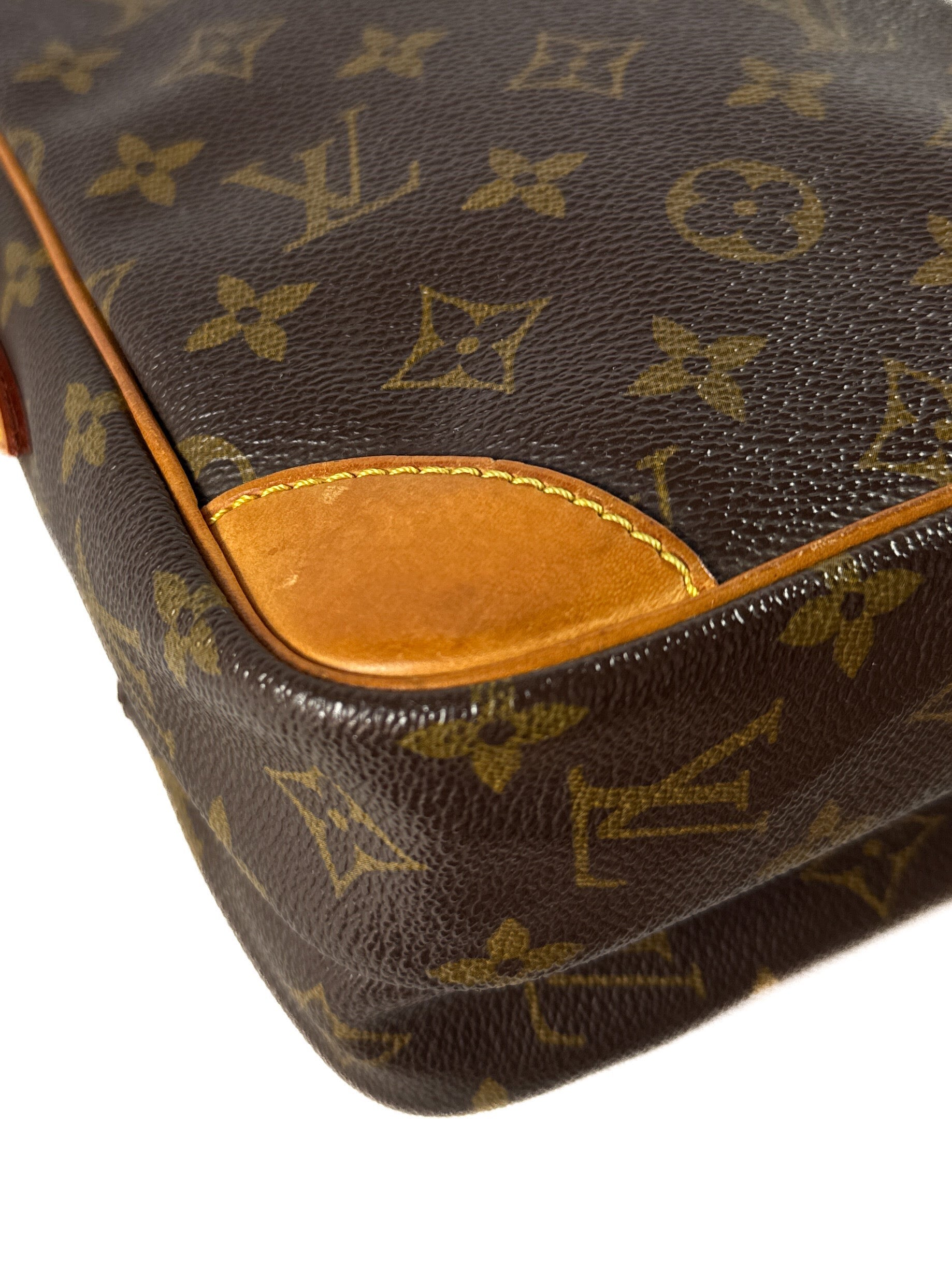 Louis Vuitton monogram vintage Amazone crossbody TH 8901