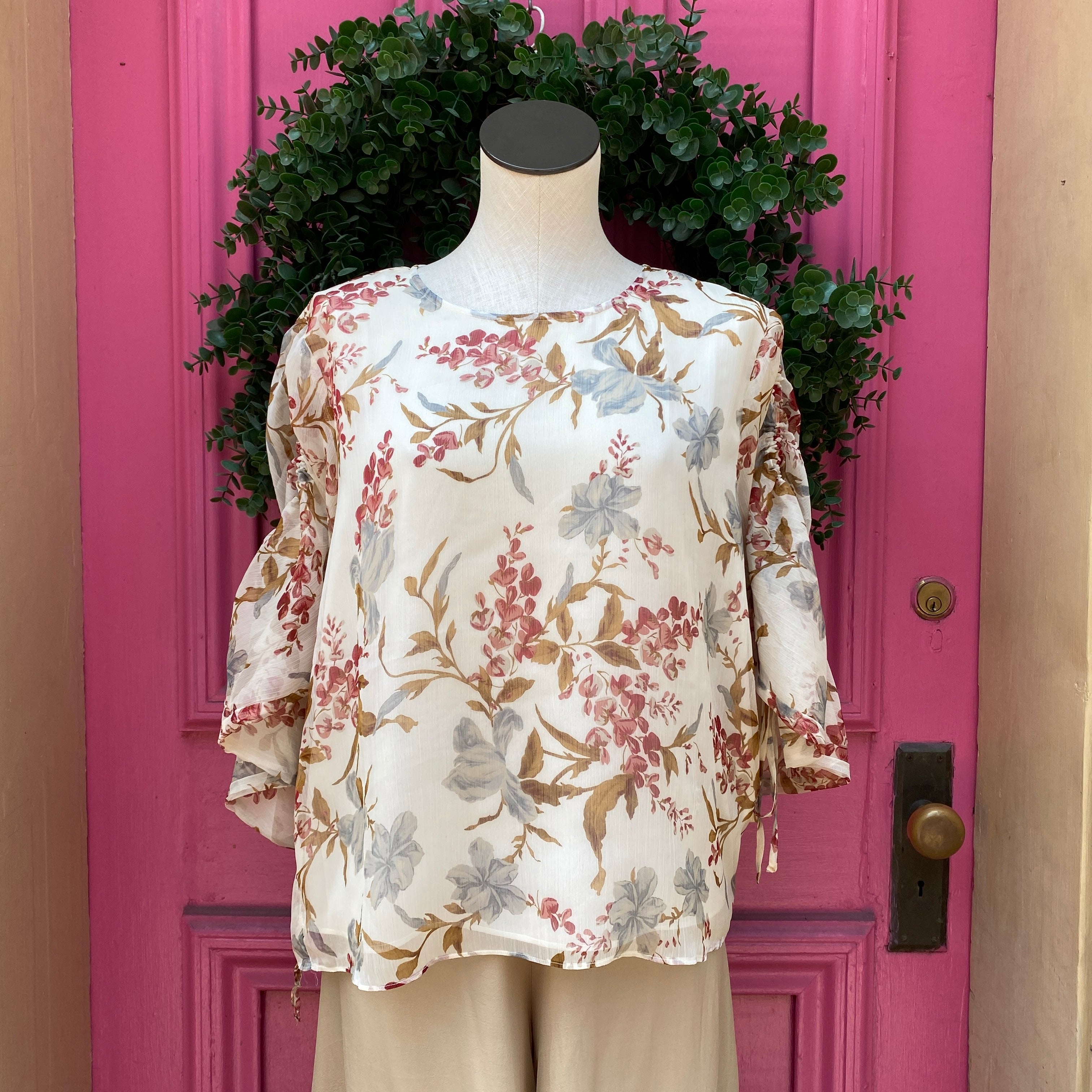 Vince Camuto cream red floral top size L