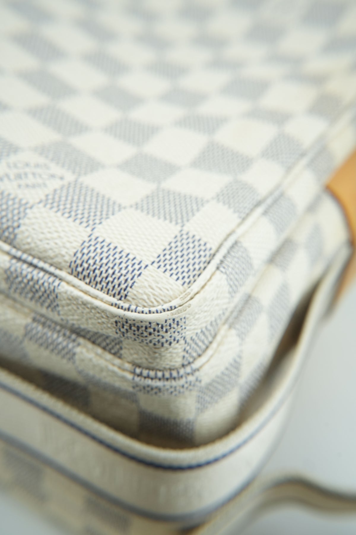Louis Vuitton damier azur Navigilo SR3097