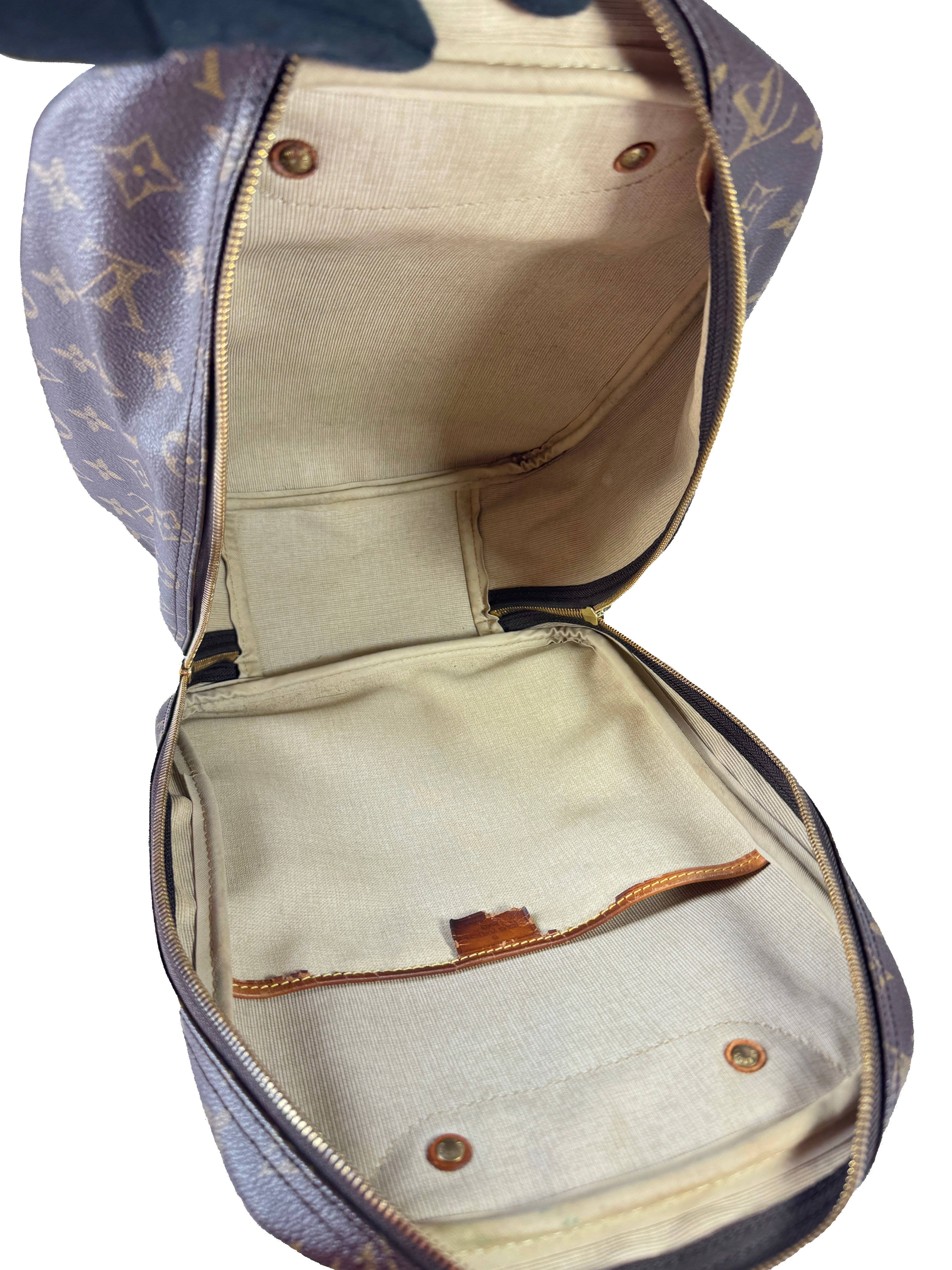 Louis Vuitton monogram excursion bag VI0926