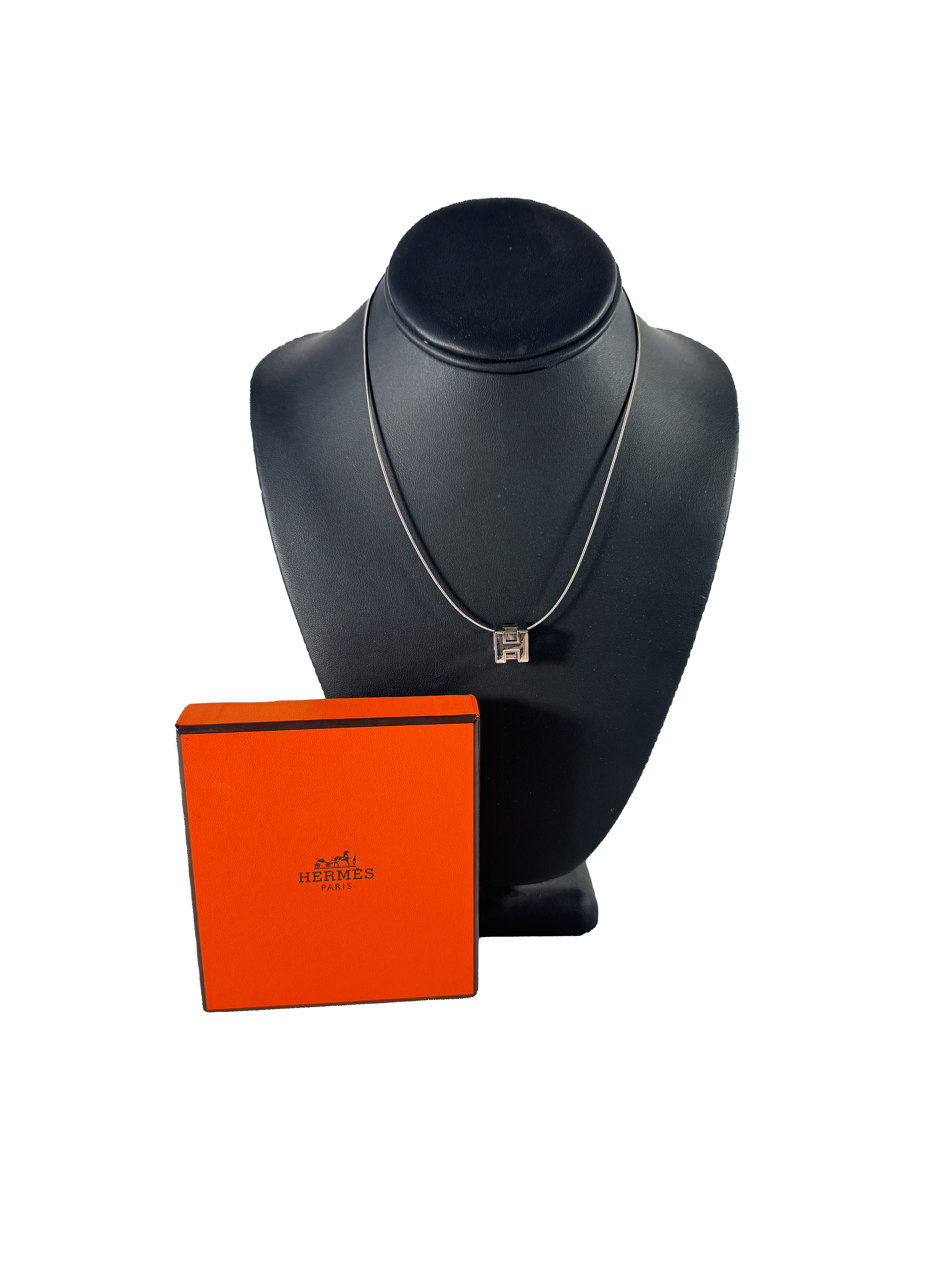 Hermès silver cage d'Ache cube necklace