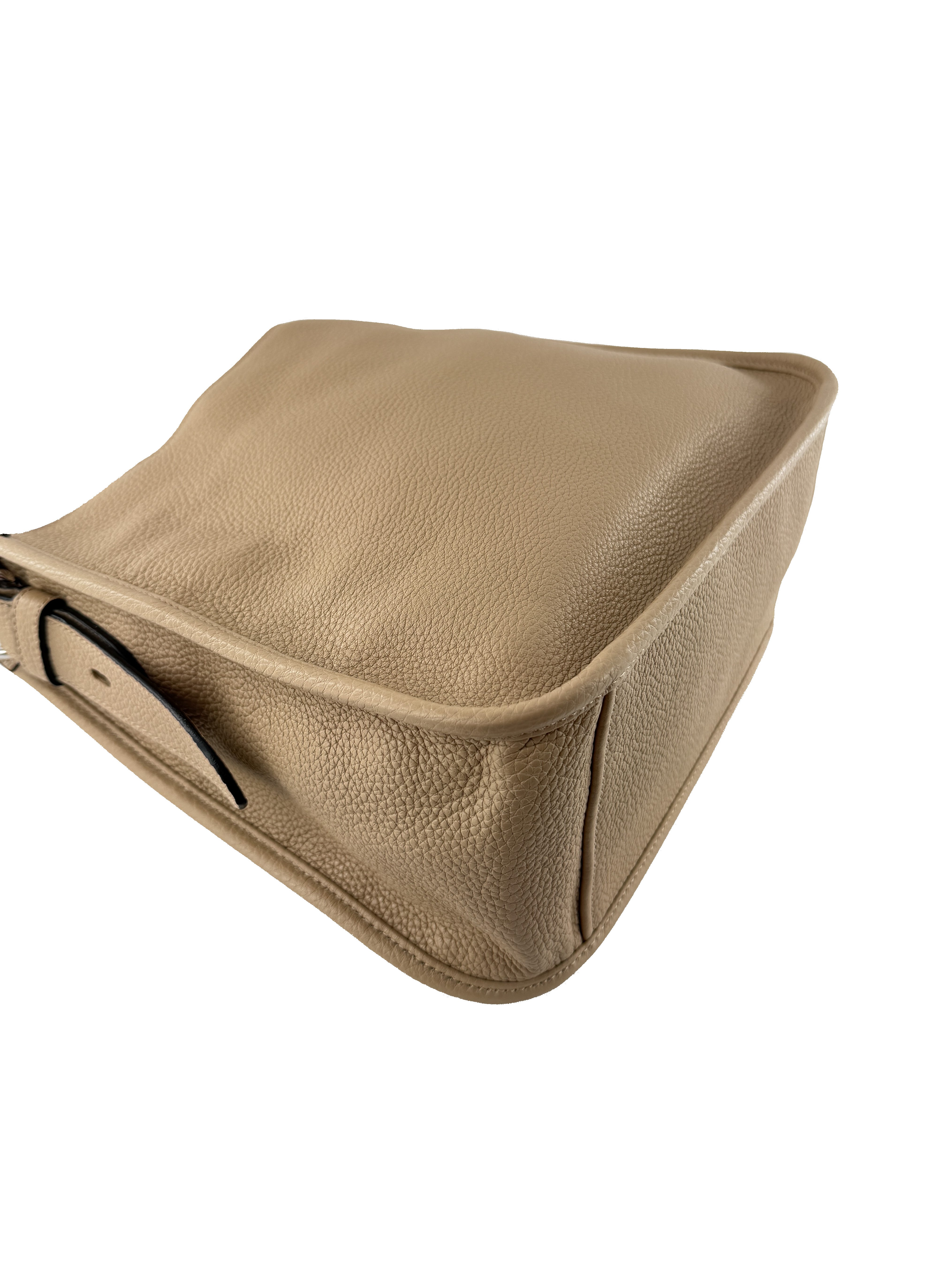 Prada beige leather logo crossbody medium 31 7