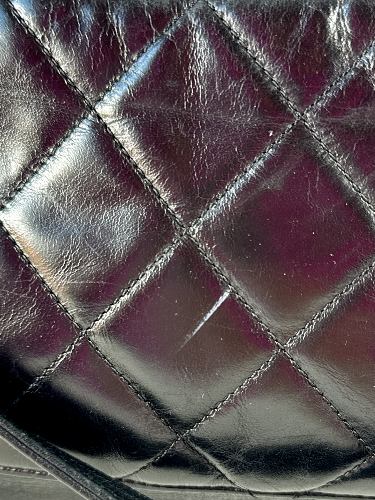 Chanel black leather glazed Deauville 22312901