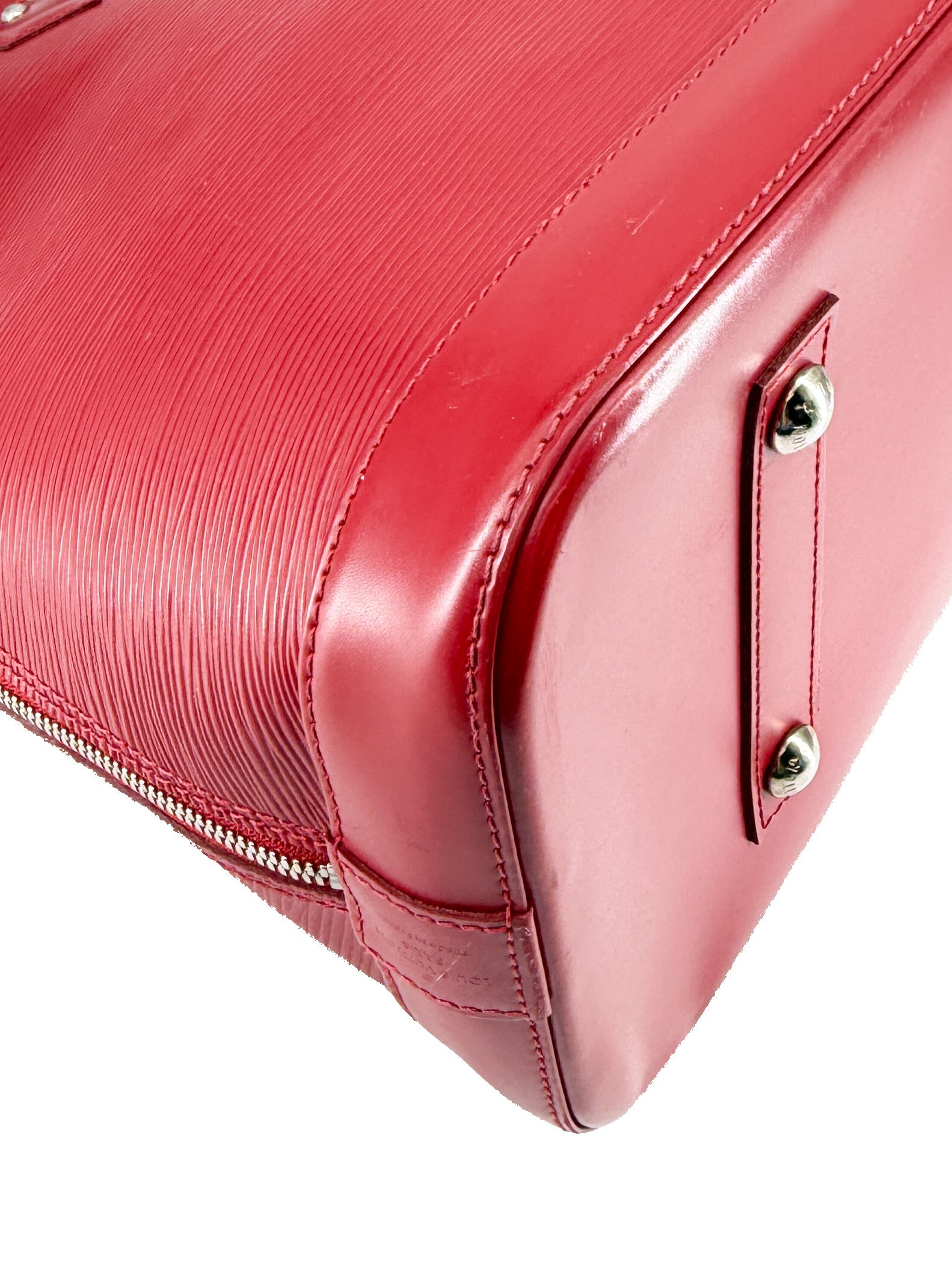 Louis Vuitton red epi Alma GM MI4182
