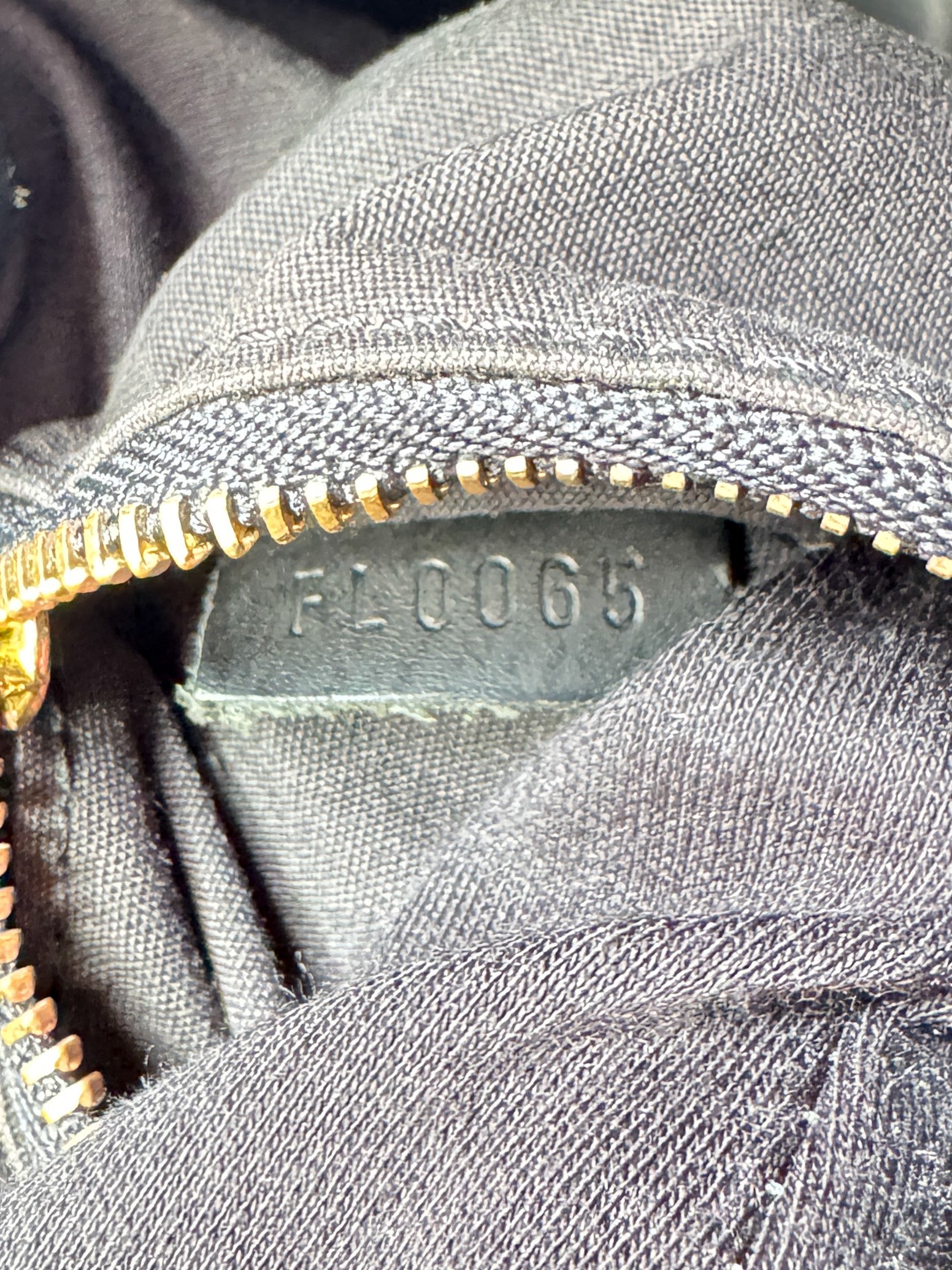 Louis Vuitton black Epi Mandala MM FL0065