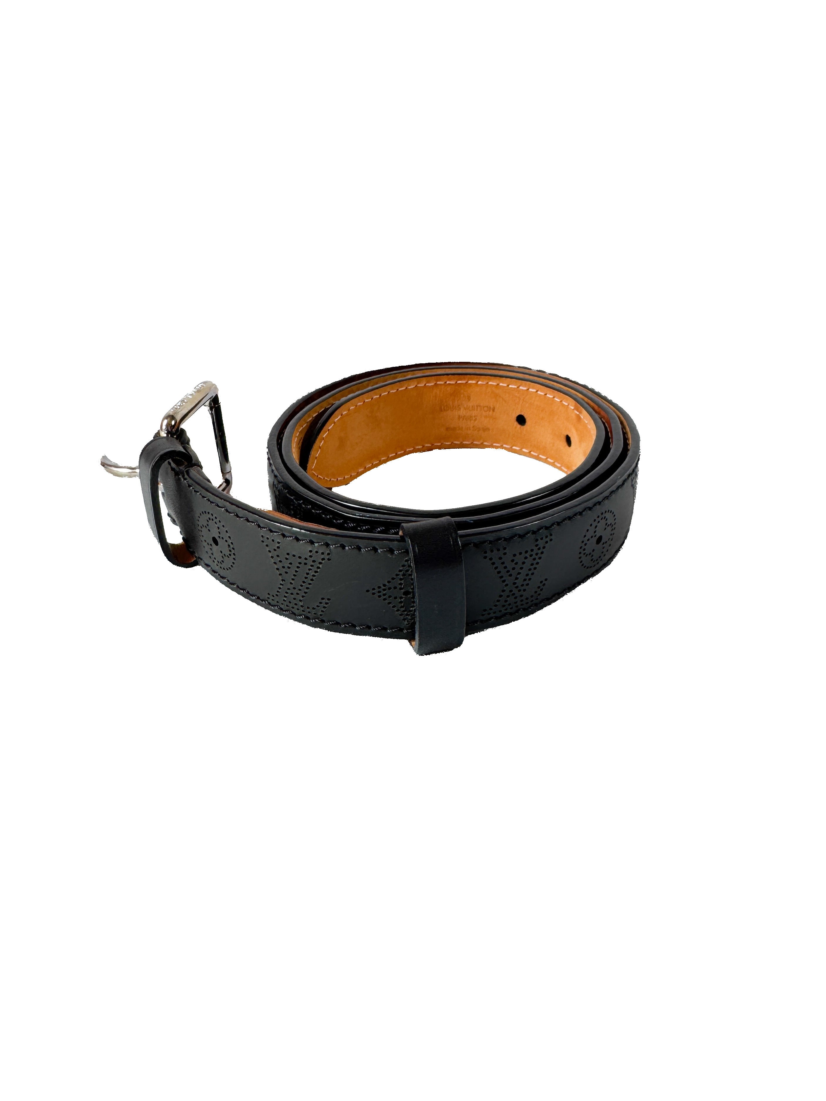 Louis Vuitton black leather Mahina belt size 90 CA0037