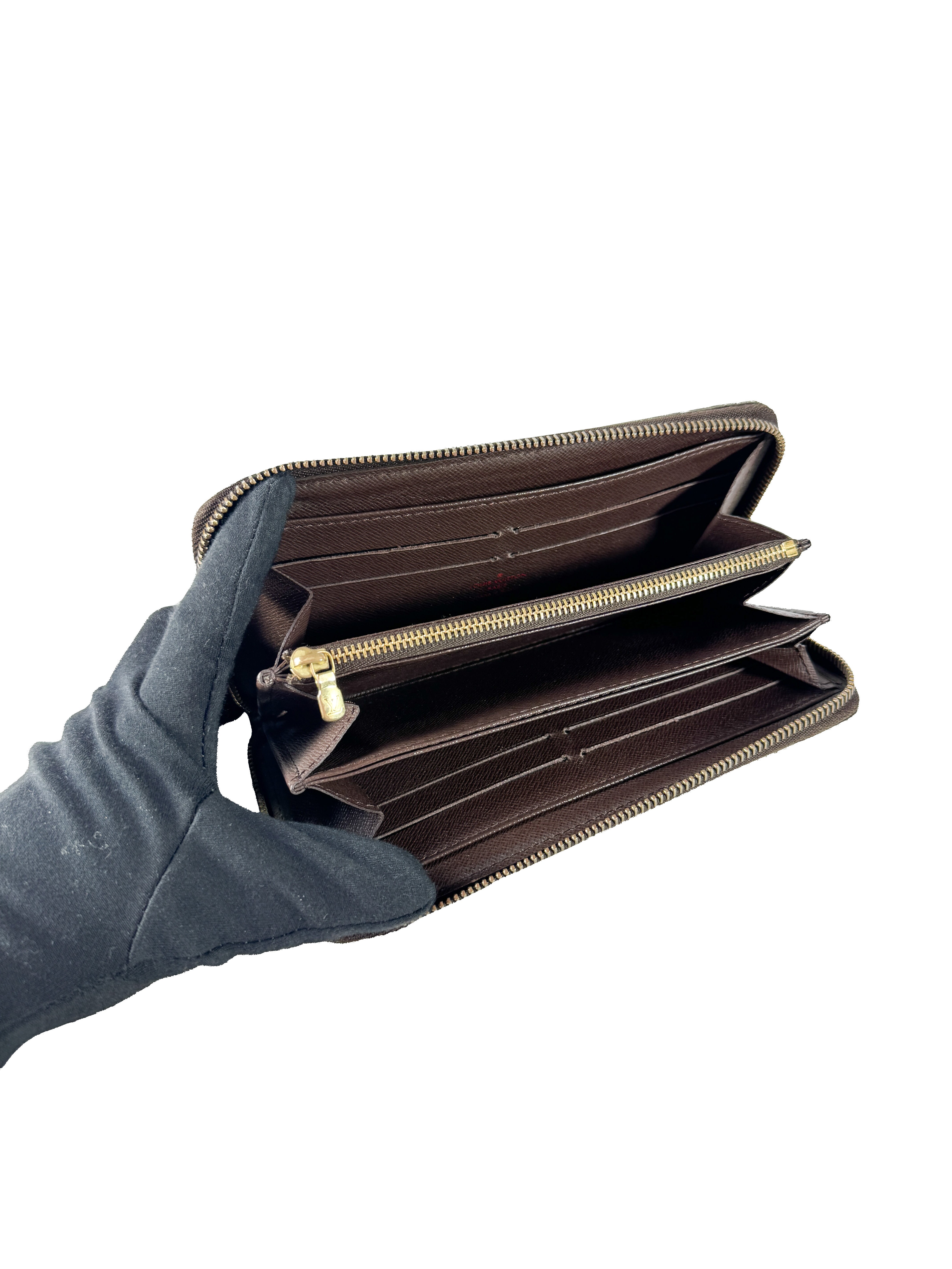 Louis Vuitton damier ebene zippy wallet CA1058